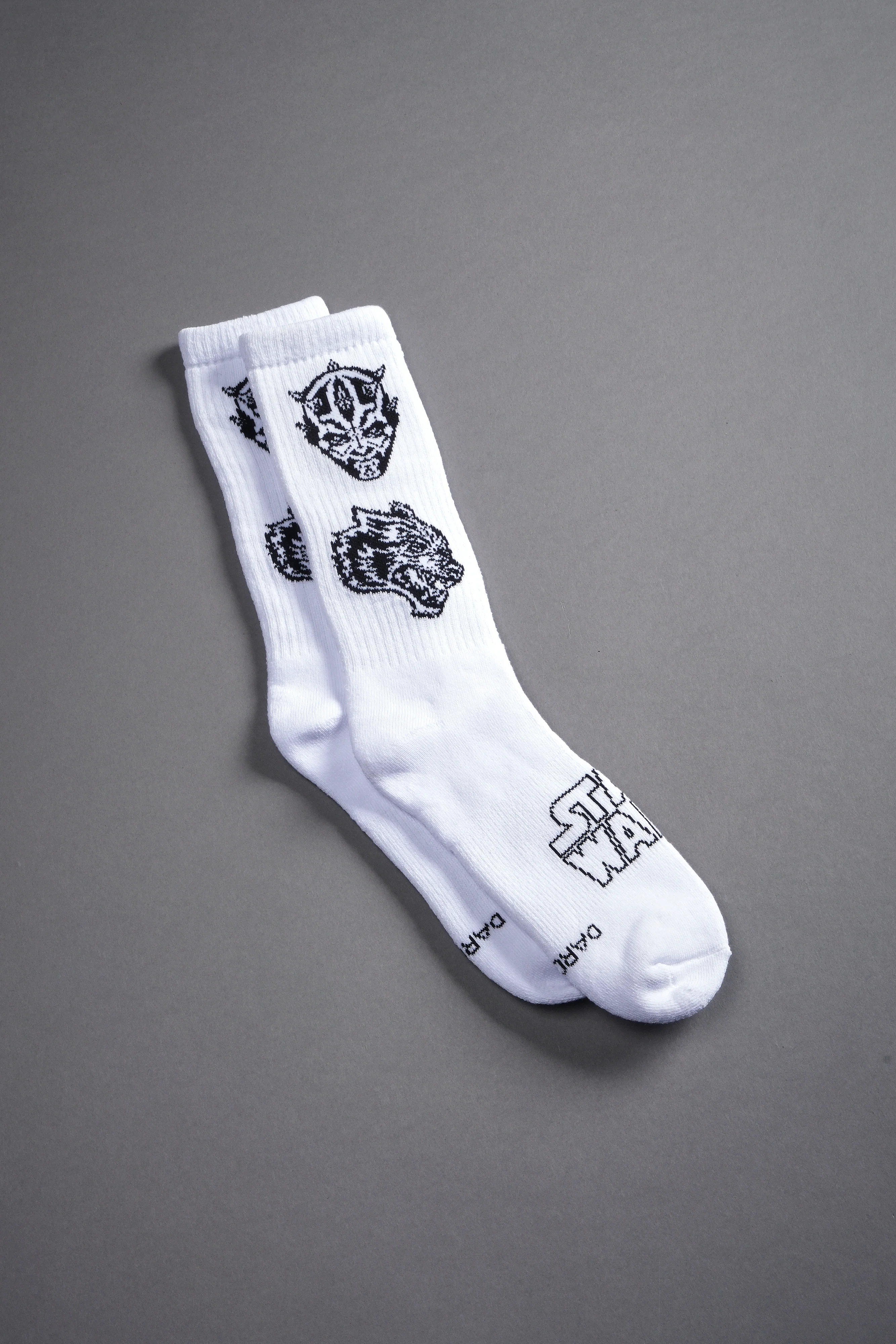 Big Wolf Maul Classic Socks in White - Image 3