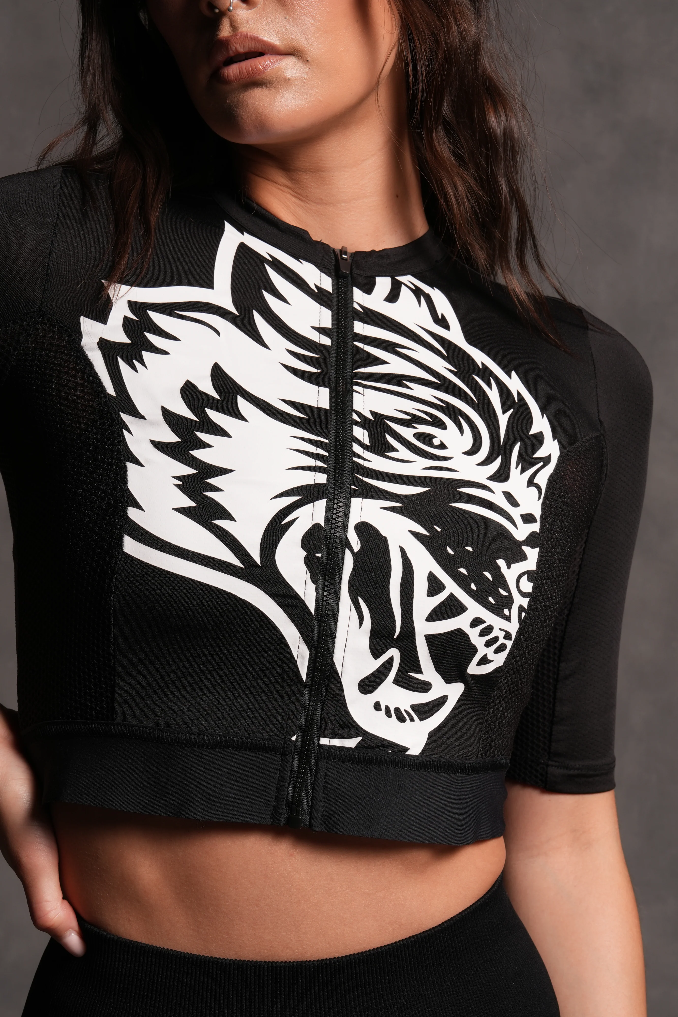 Big Wolf She Cycling Jersey in Black - Image 14