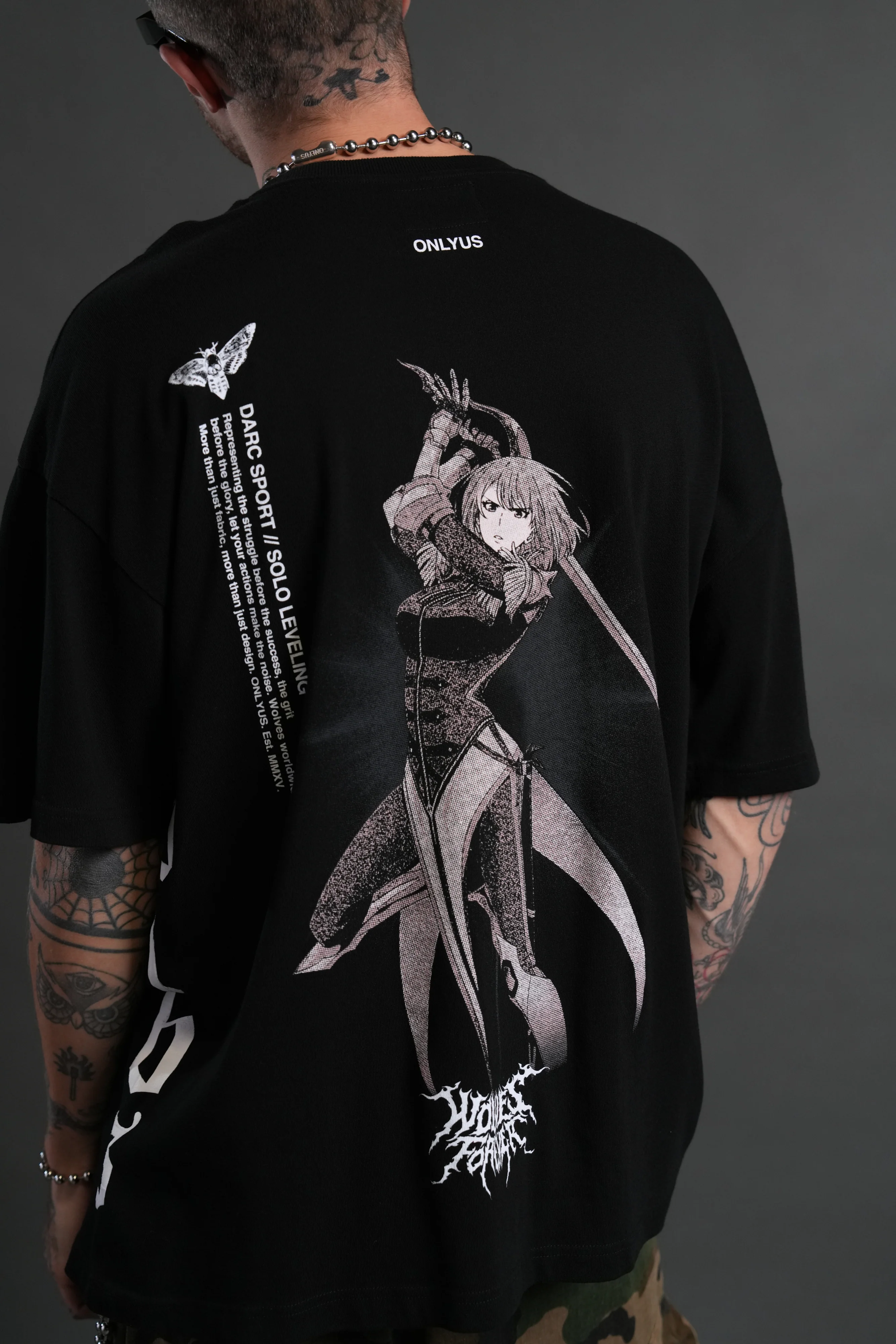 Cha Hae-In "Side By Side" Series Premium Oversized Tee in Black - Image 10