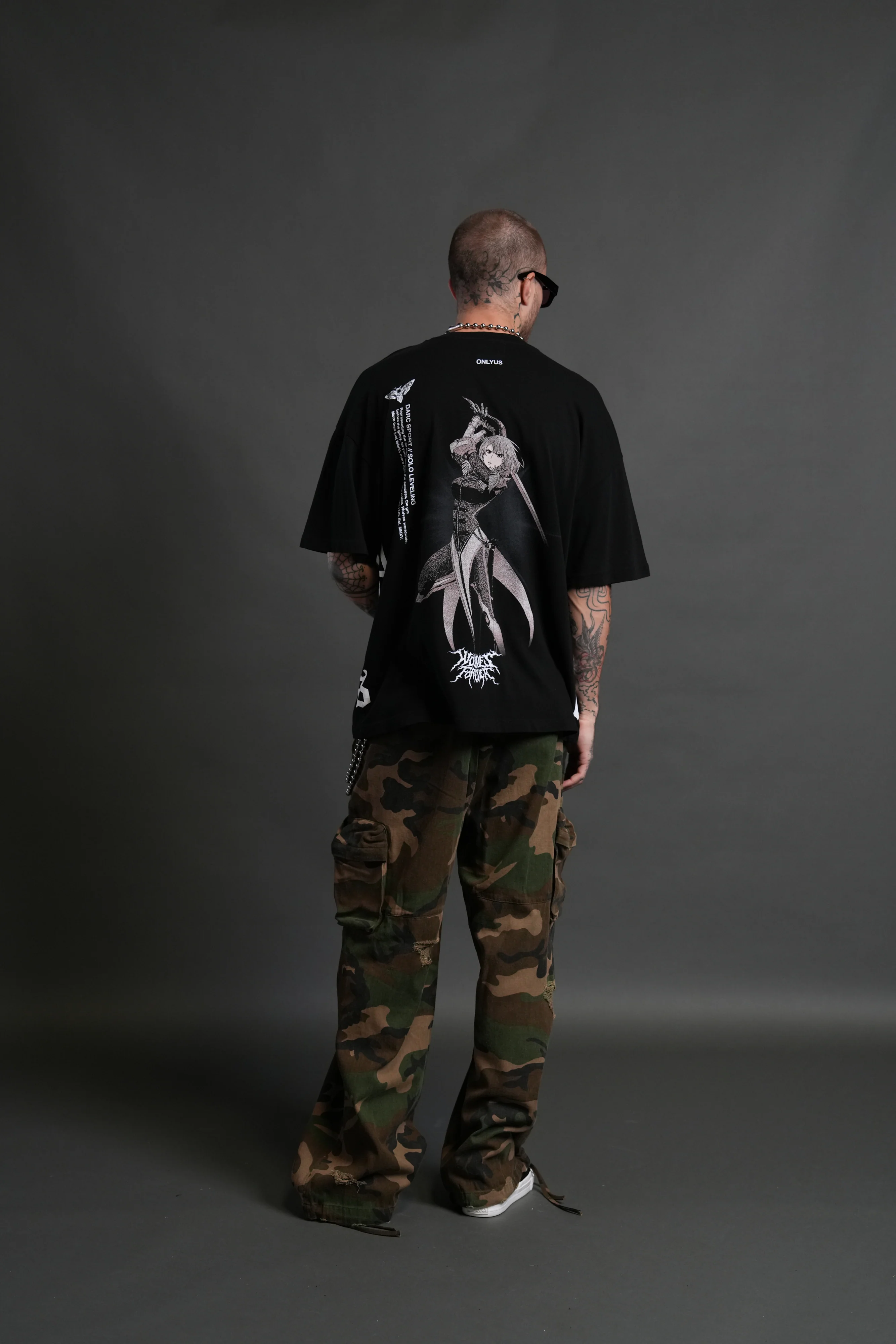 Cha Hae-In "Side By Side" Series Premium Oversized Tee in Black - Image 6