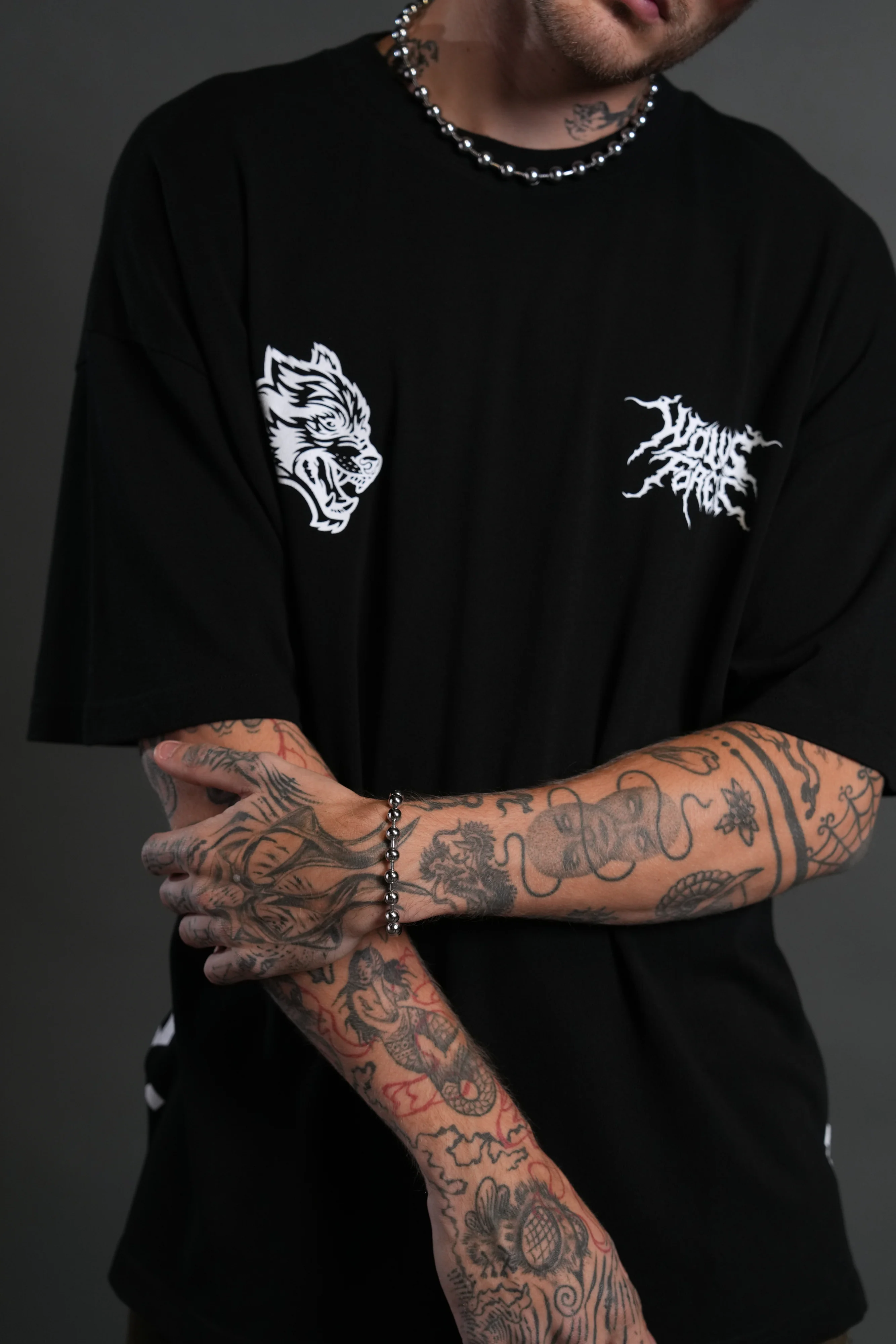 Cha Hae-In "Side By Side" Series Premium Oversized Tee in Black - Image 9