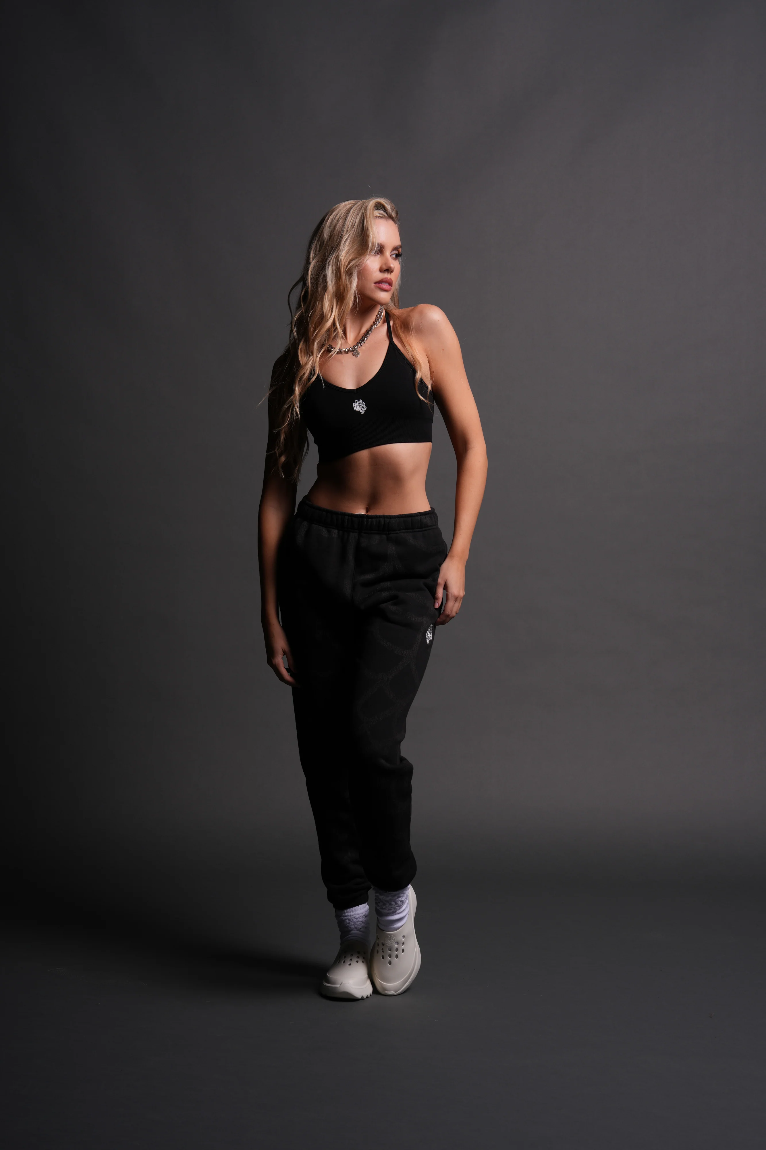 Wolf Chopper "Everson Seamless" Sports Bra in Black - Image 5