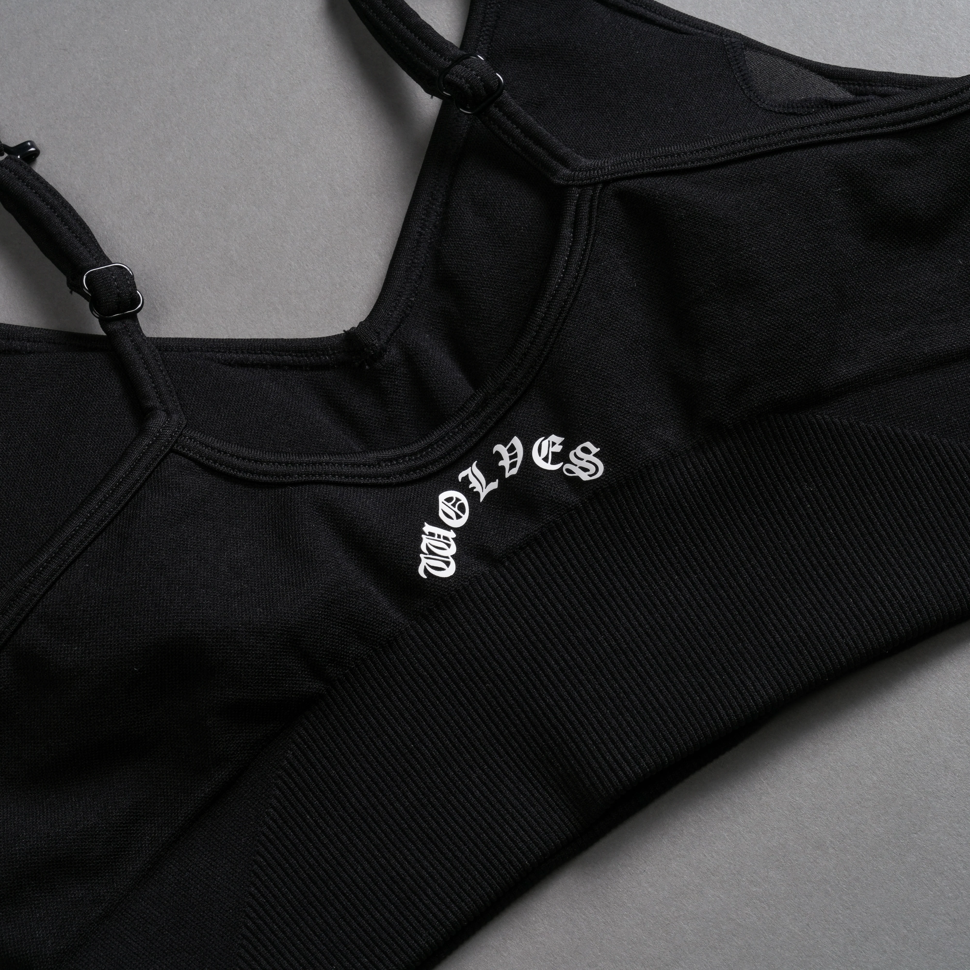 Wolf Chopper "Everson Seamless" Sports Bra in Black - Image 9
