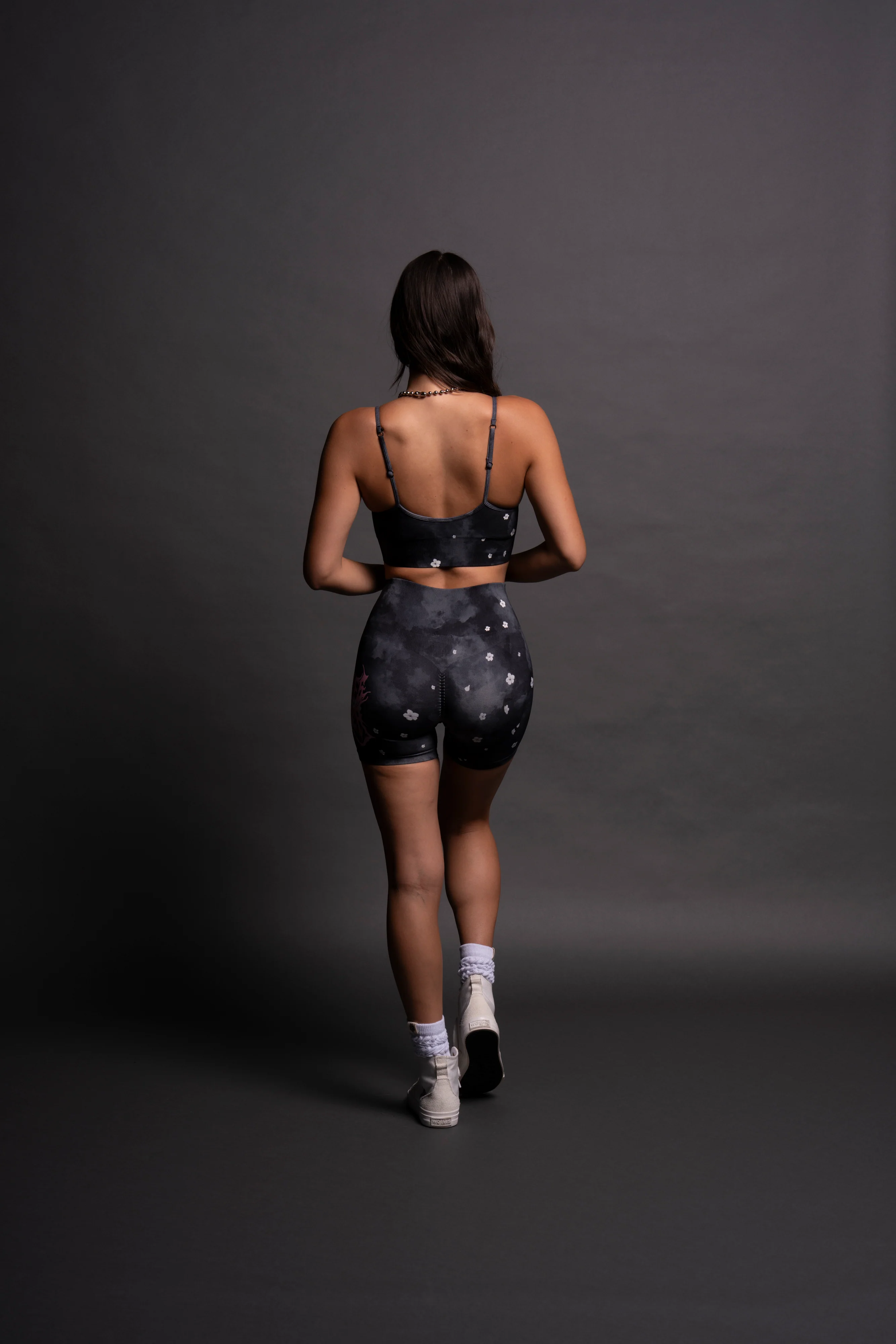 Chopper V2 "Everson Seamless" Sports Bra in Black Cherry Ghost Clouds - Image 7