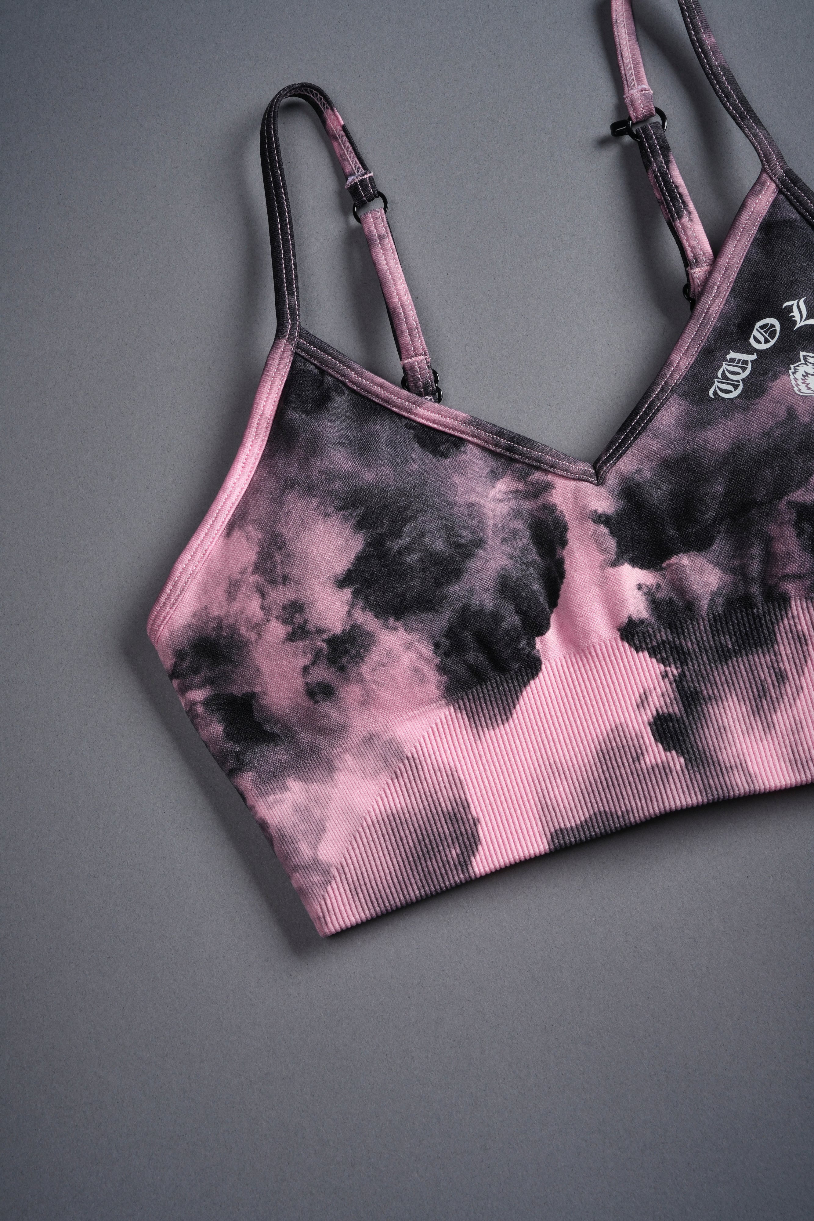 Chopper V2 "Everson Seamless" Sports Bra in Cherry Blossom Ghost Clouds - Image 6