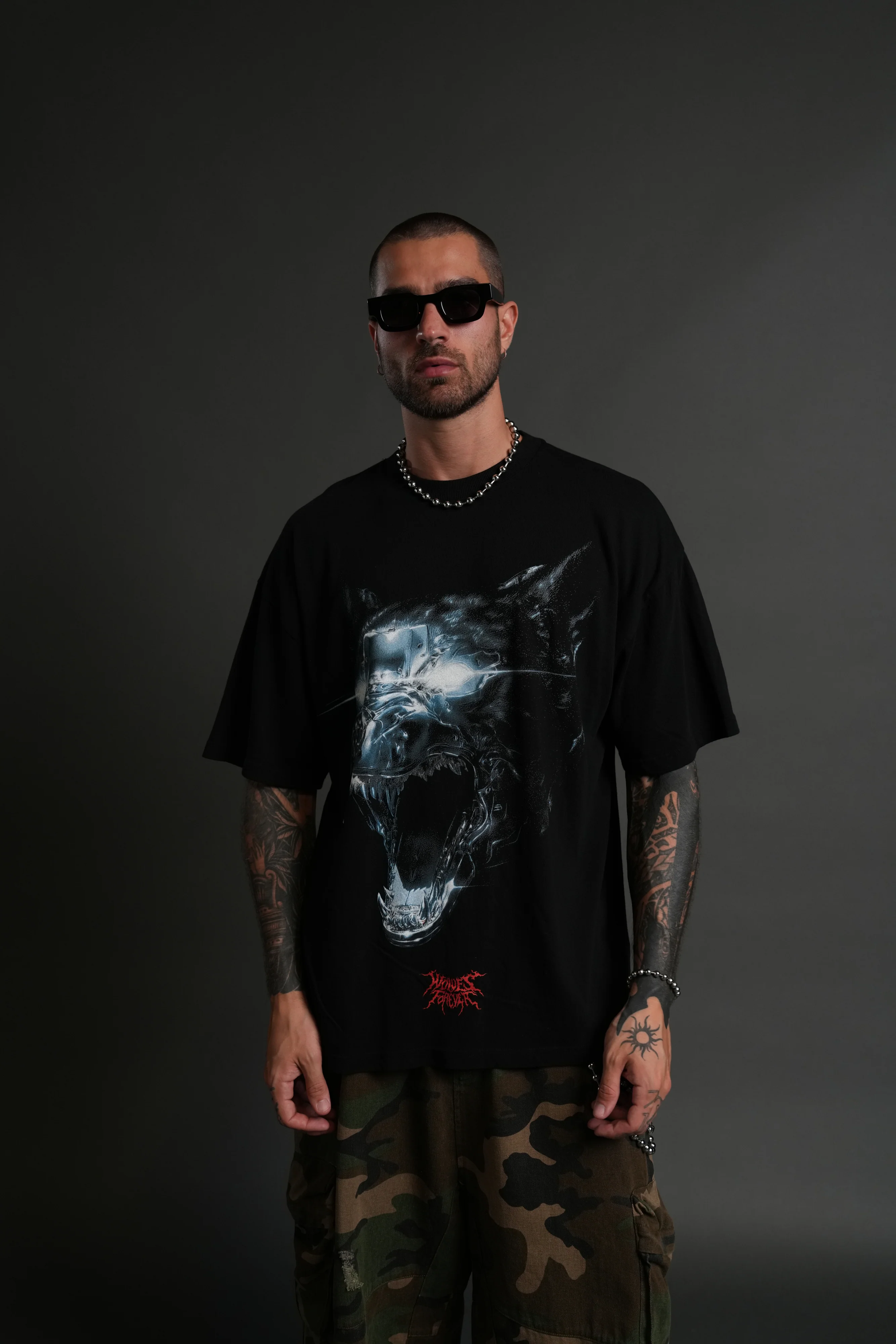 Chrome Wolf "Premium" Oversized Tee in Black - Image 4