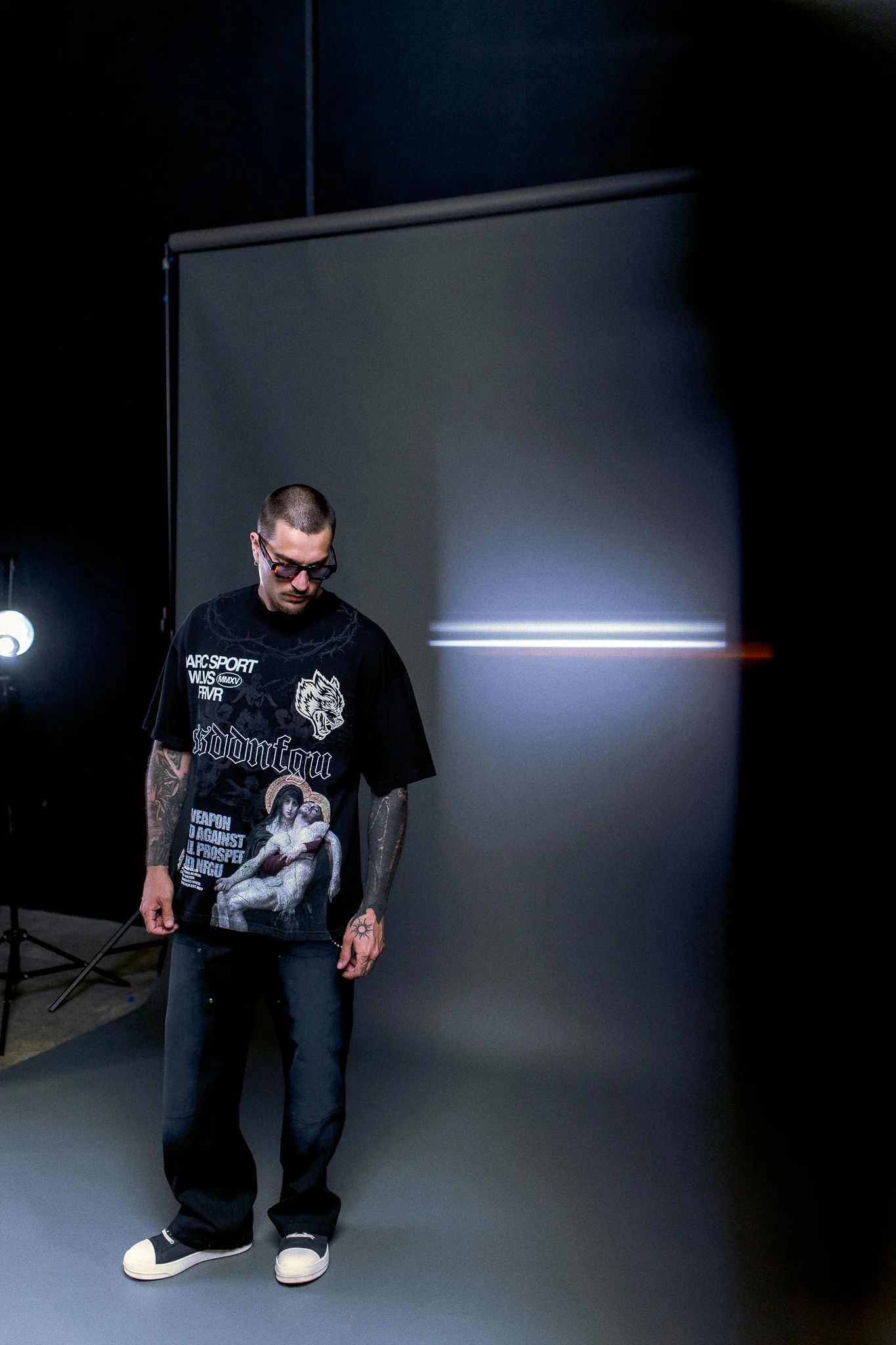Creed Premium Oversized Tee in Black - Image 9