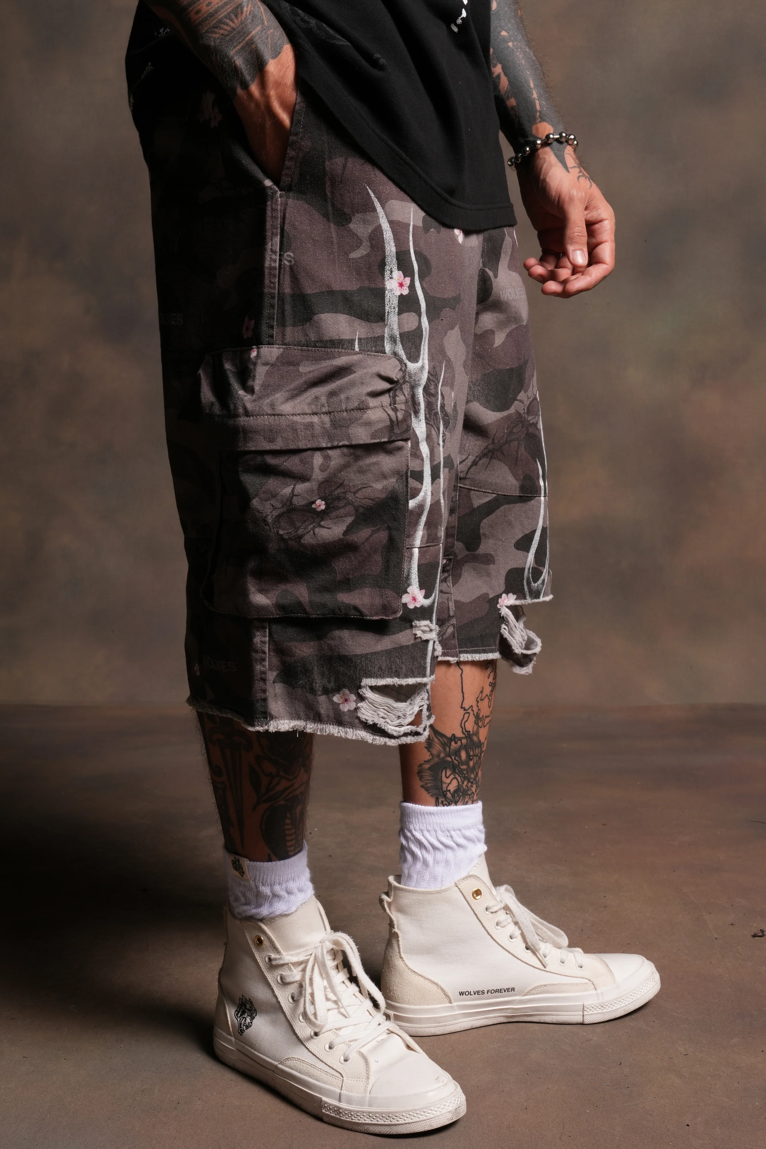 Darc Blossom Duke Cargo Shorts in Warrior In A Garden Green Camo - Image 5