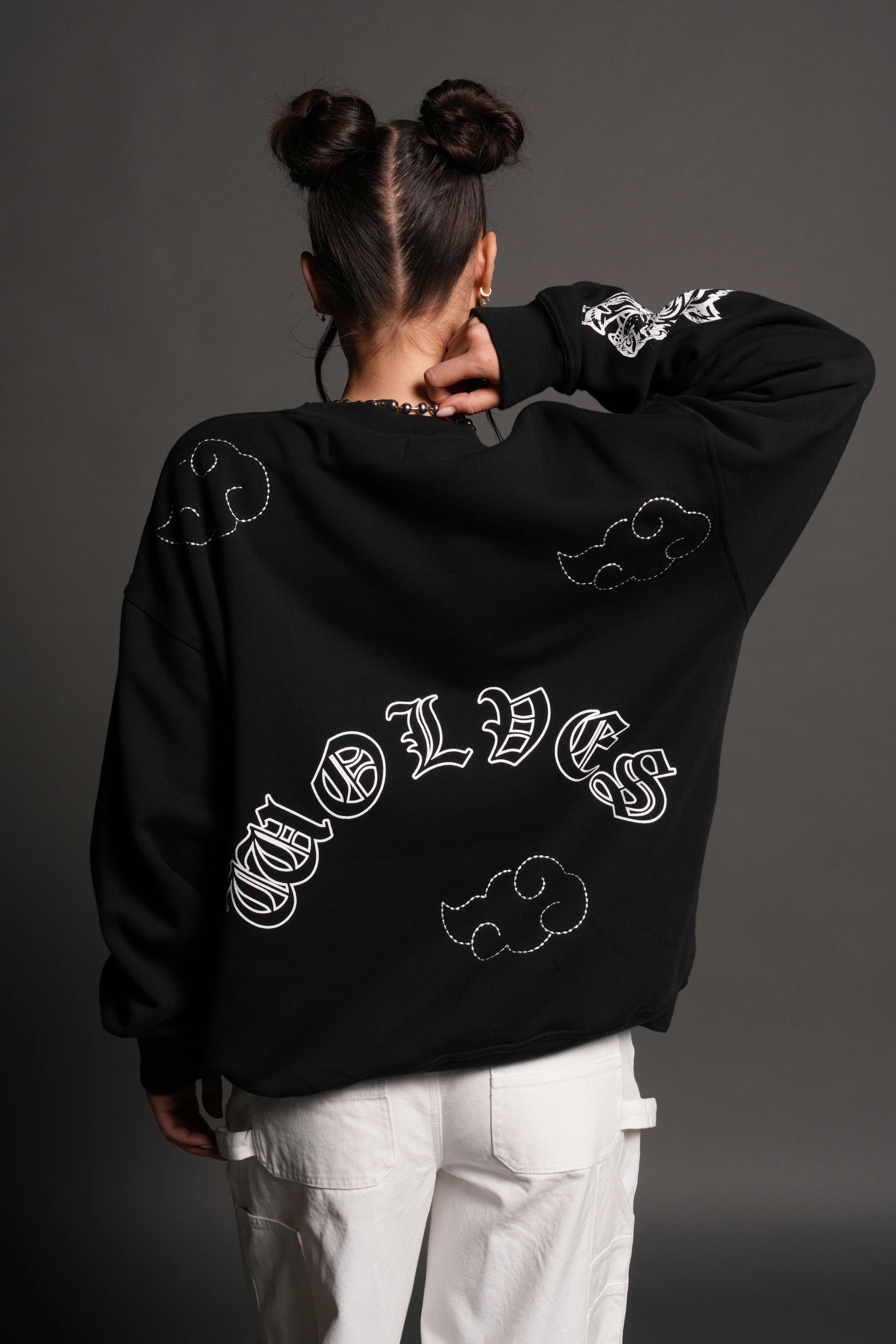 Darc Clouds London Crewneck in Black - Image 18