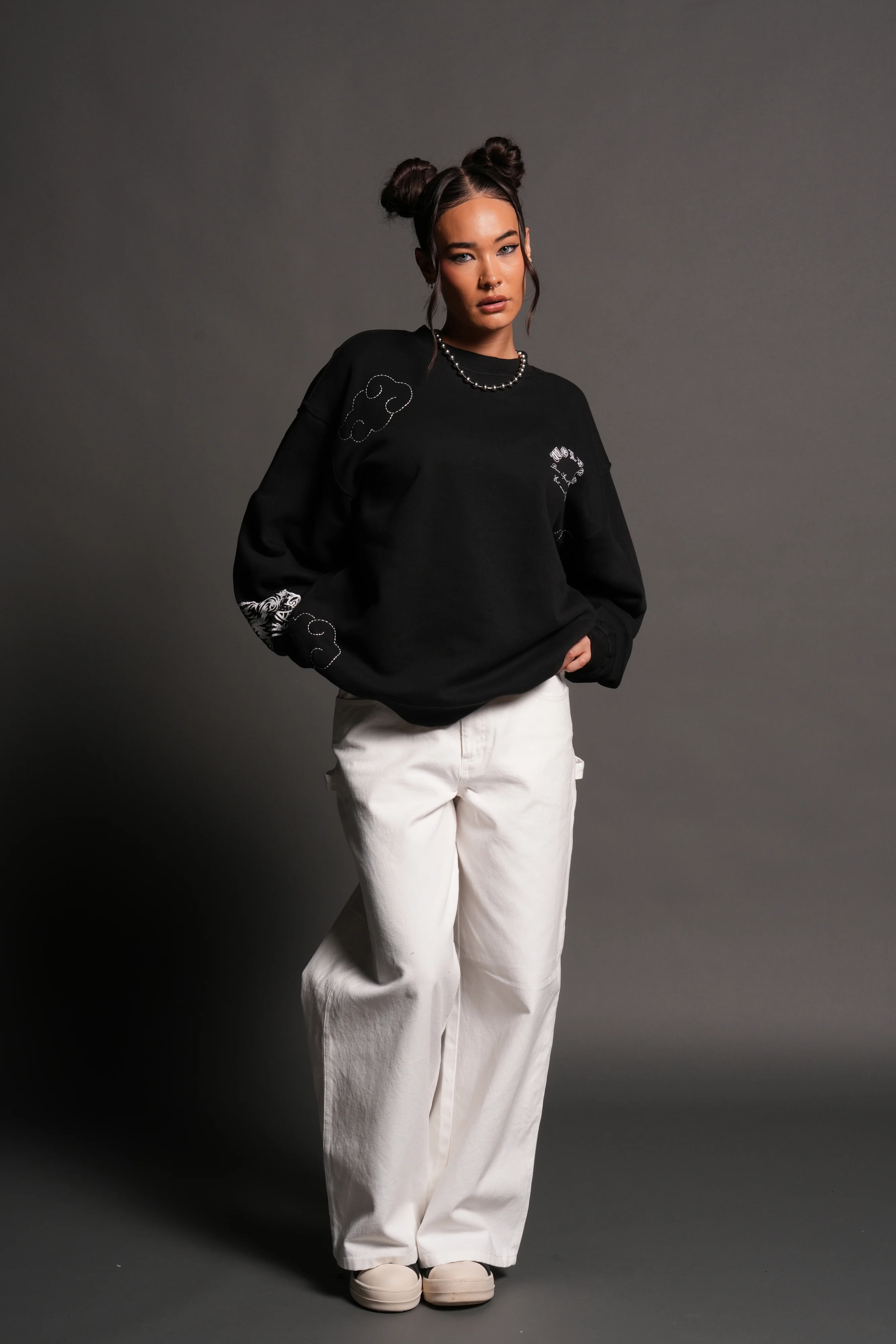 Darc Clouds London Crewneck in Black - Image 19