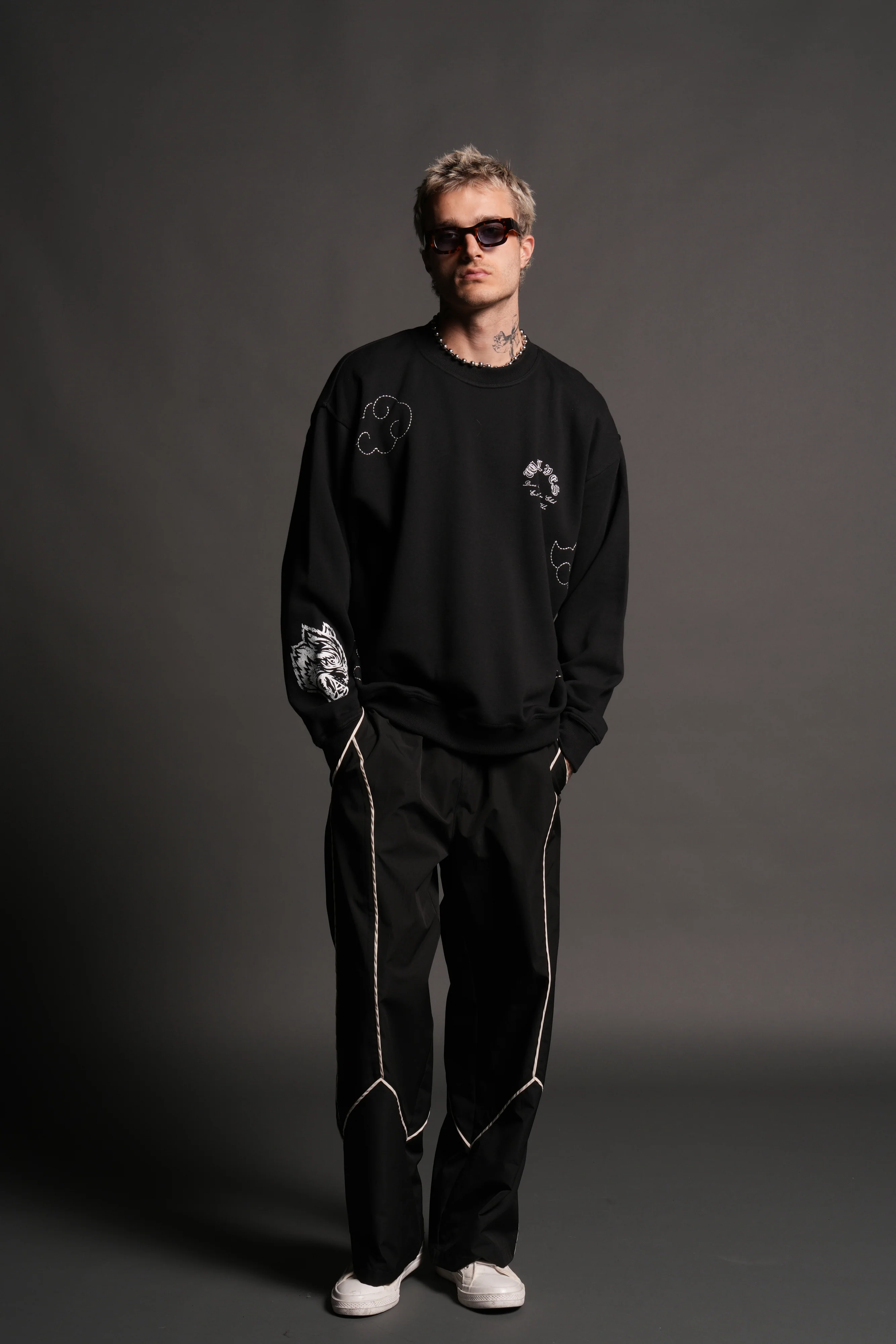 Darc Clouds London Crewneck in Black - Image 5