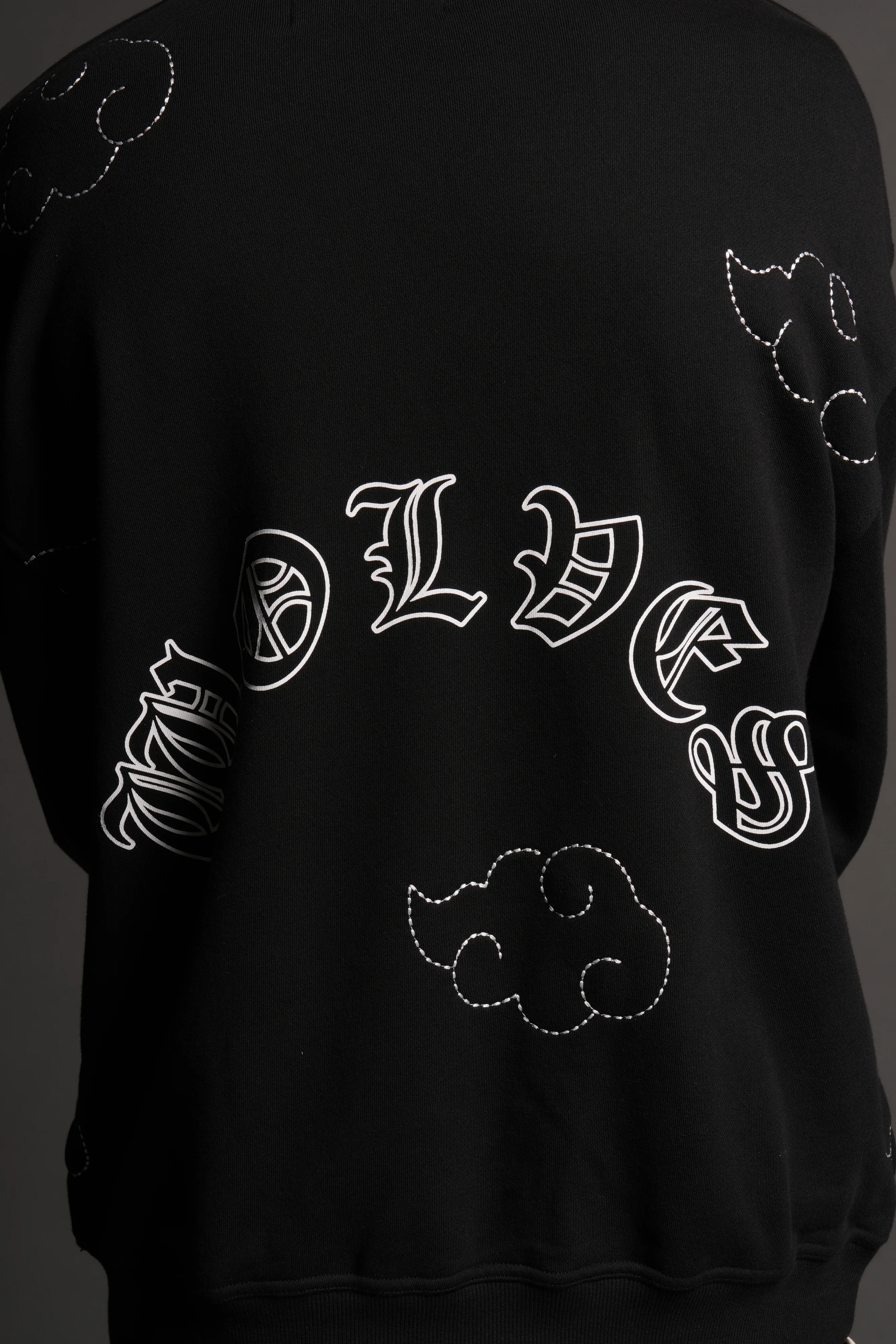 Darc Clouds London Crewneck in Black - Image 8