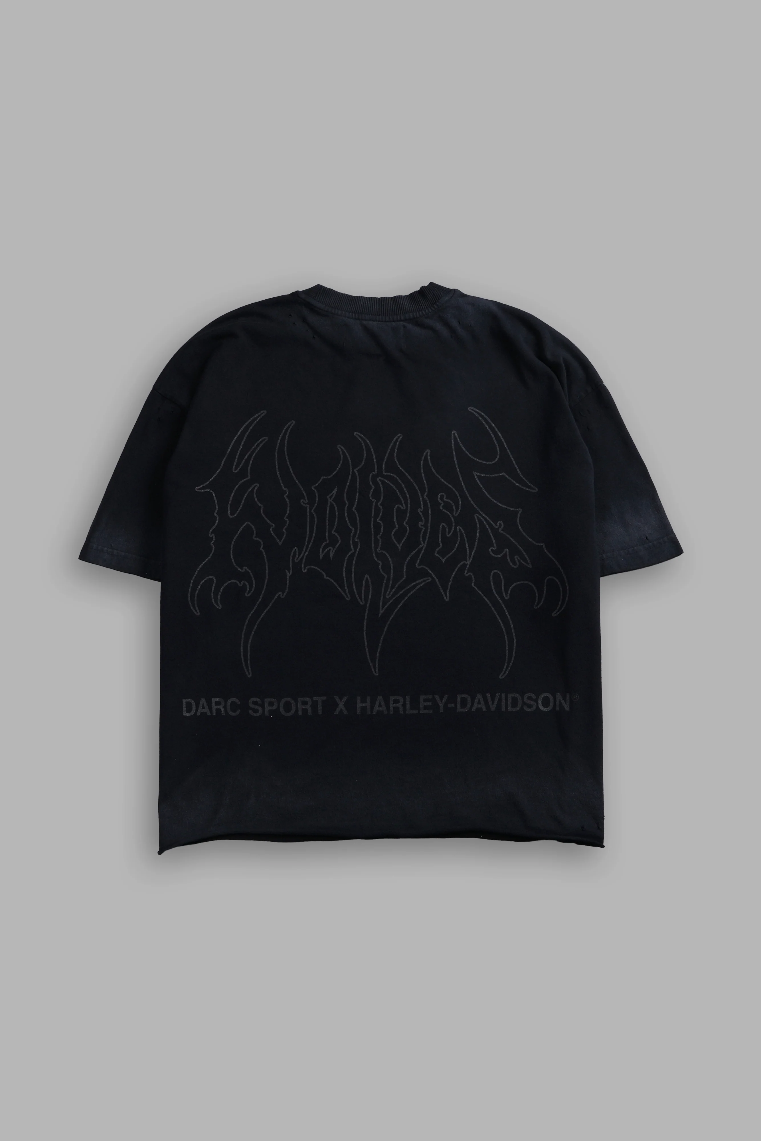 Darc Eagle Distressed Grunge Mid-Length Raw Hem Tee in Black Drift Wash - Image 3