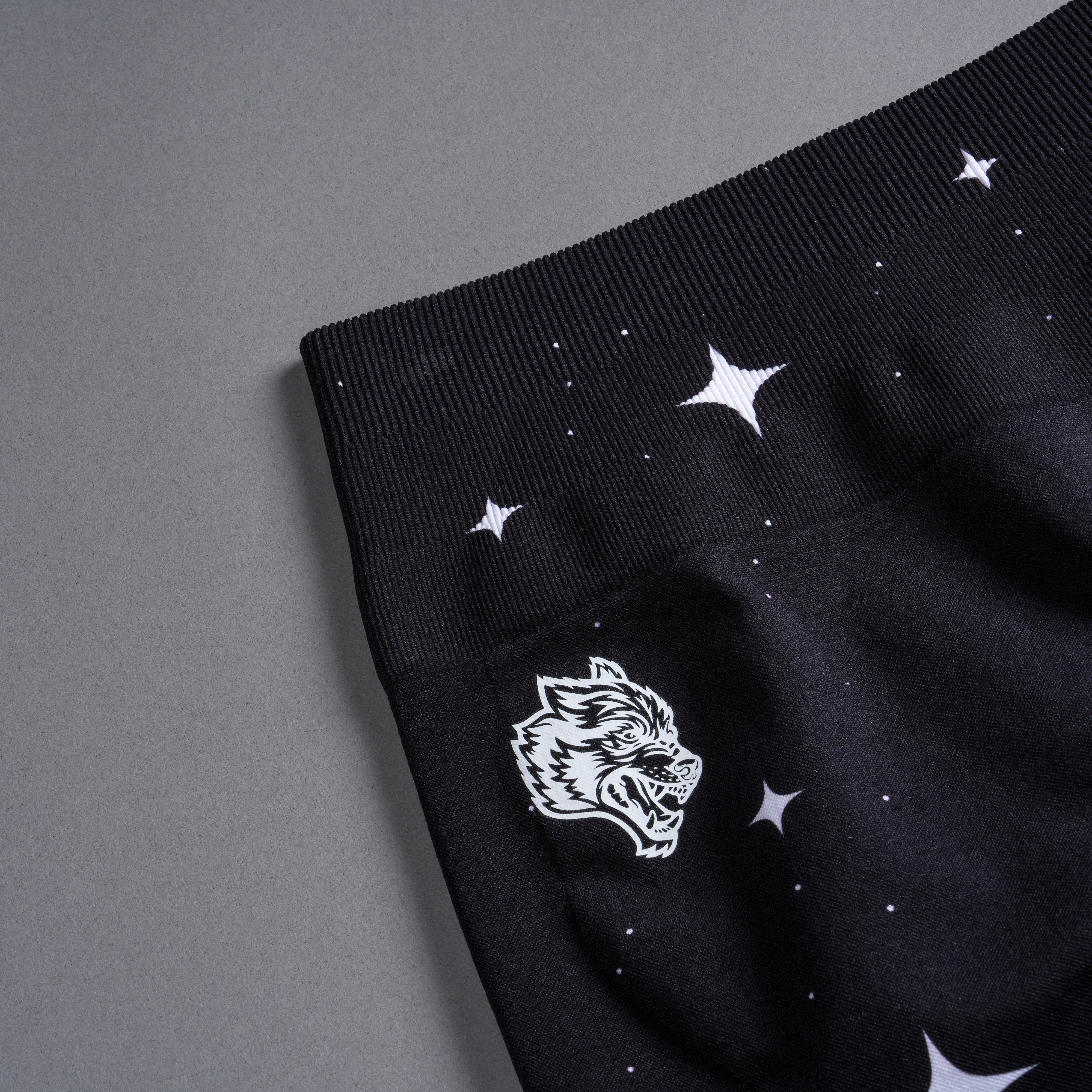 Darc Script Everson Seamless "Training" Shorts in Black/White Starry Night - Image 13