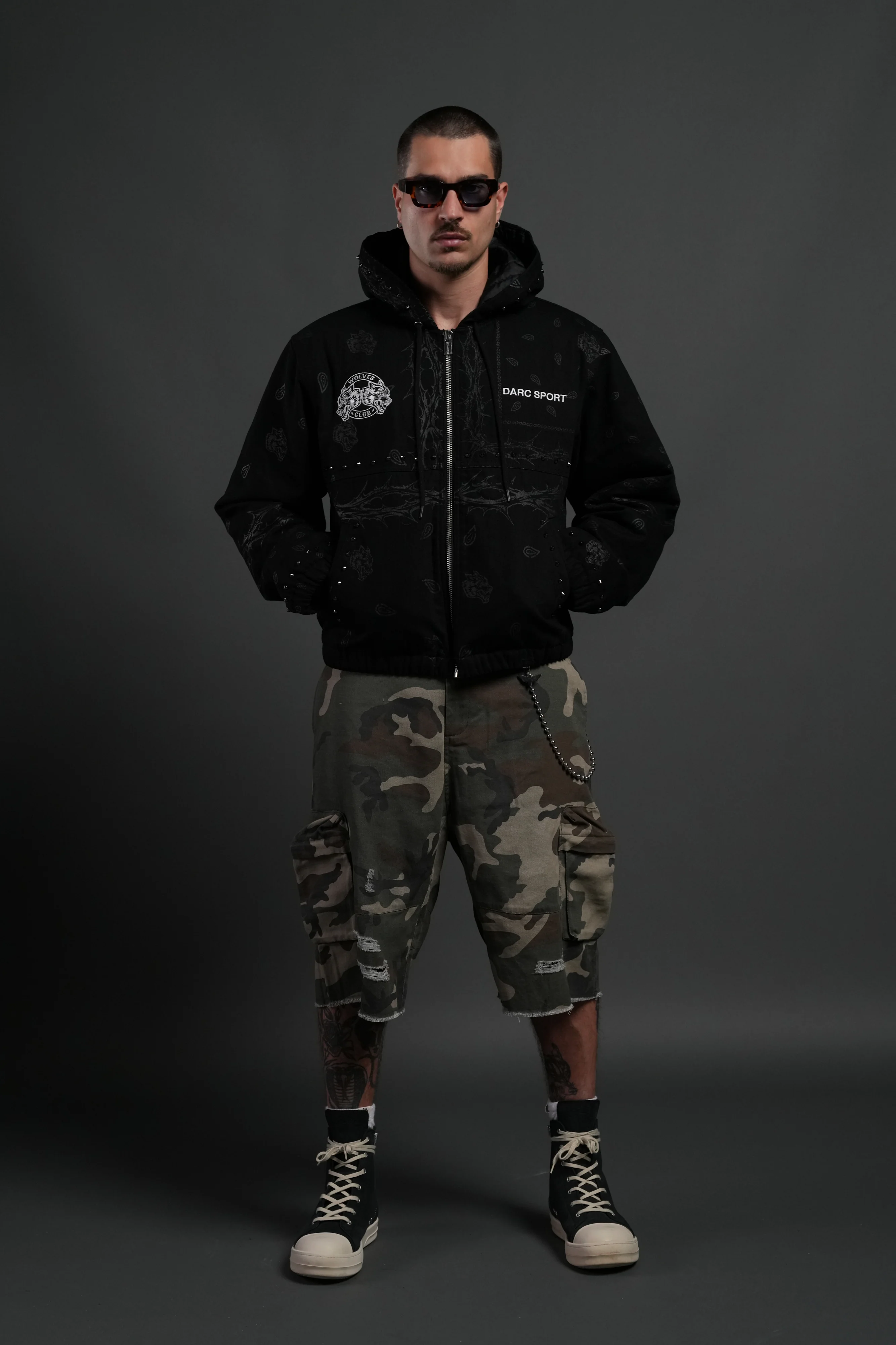 Darc Sport Wolves Club Calaway Jacket in Black Thorn Paisley - Image 4