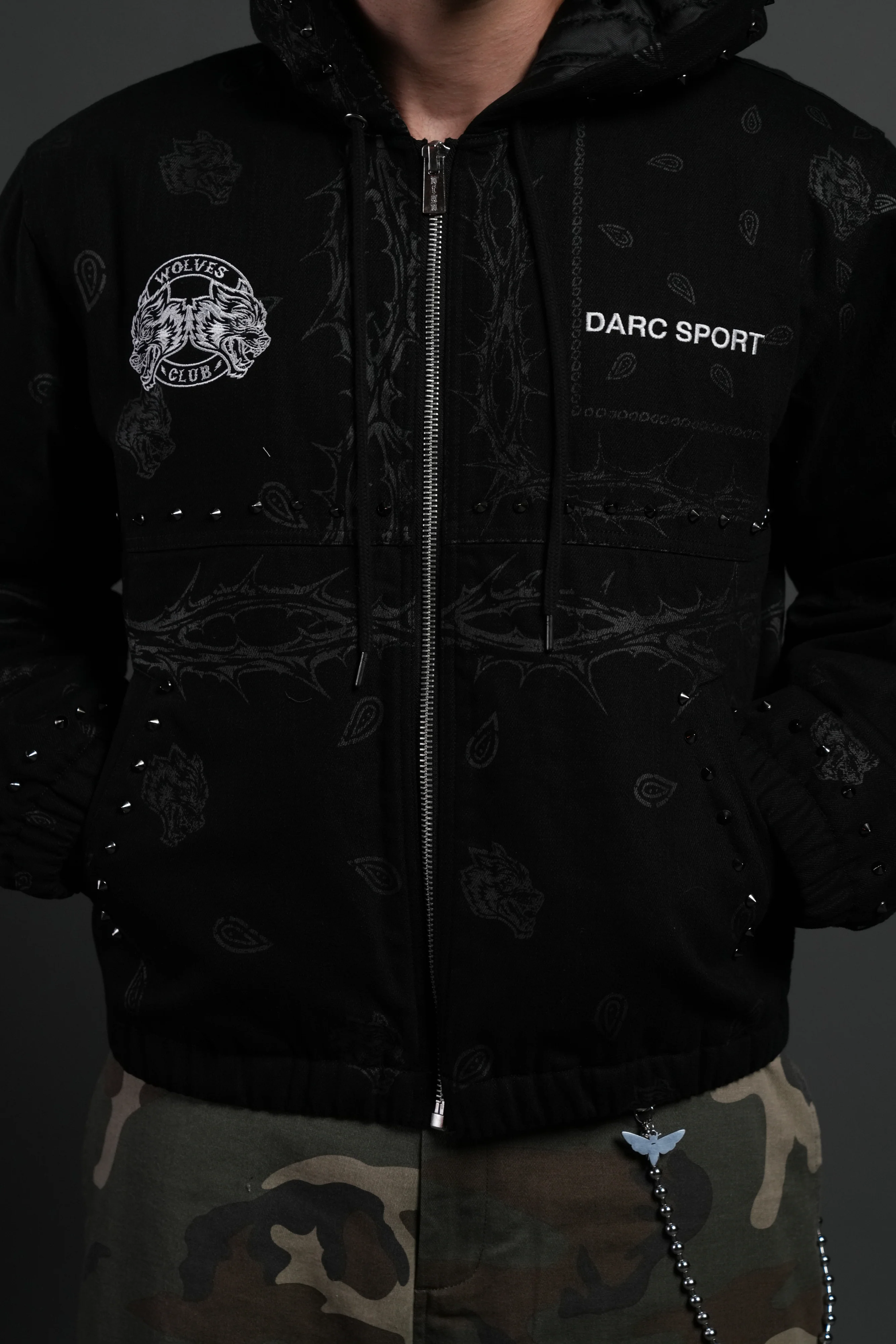 Darc Sport Wolves Club Calaway Jacket in Black Thorn Paisley - Image 5