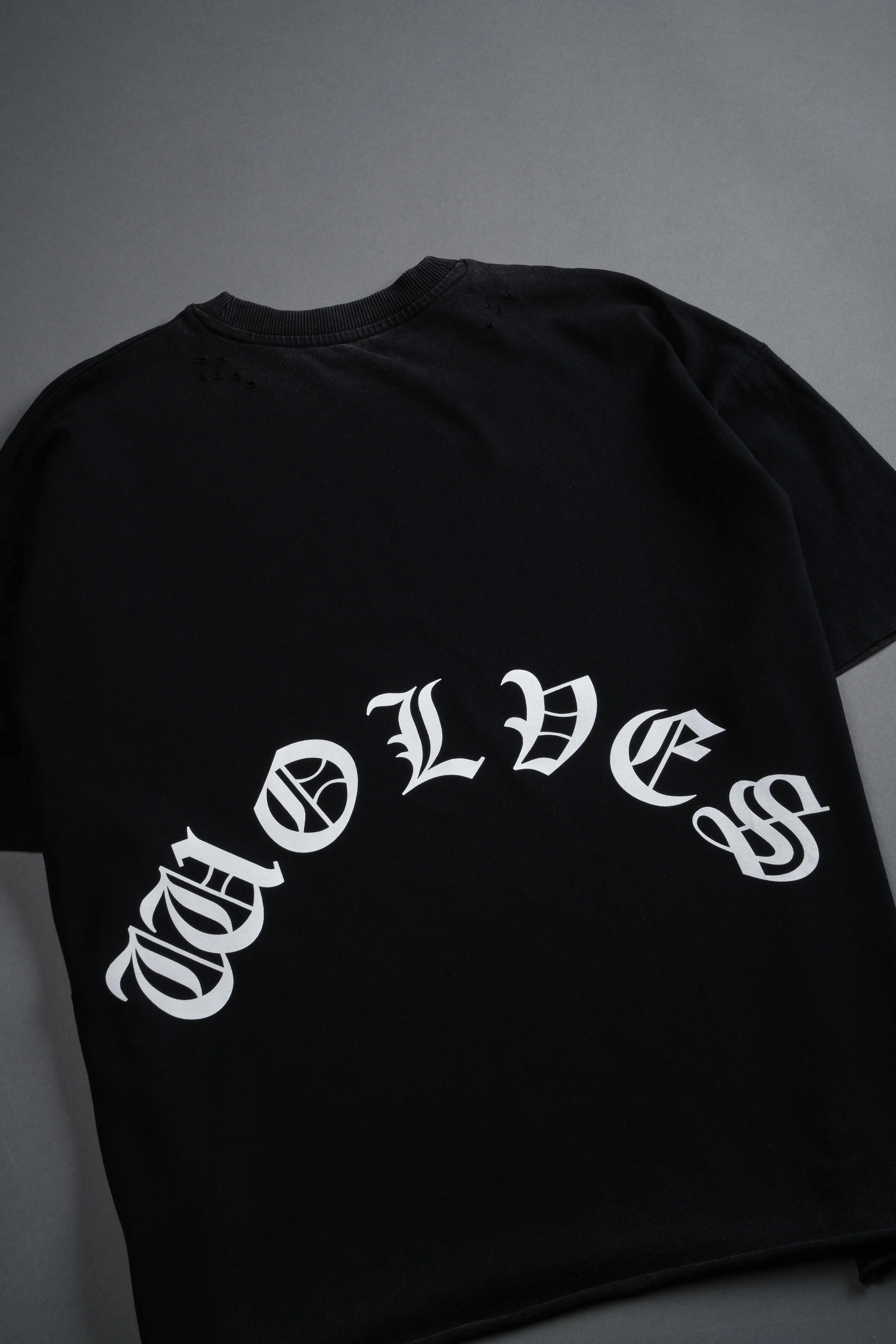 Dark Order Distressed Grunge Mid Length Raw Hem Tee V2 in Black - Image 4