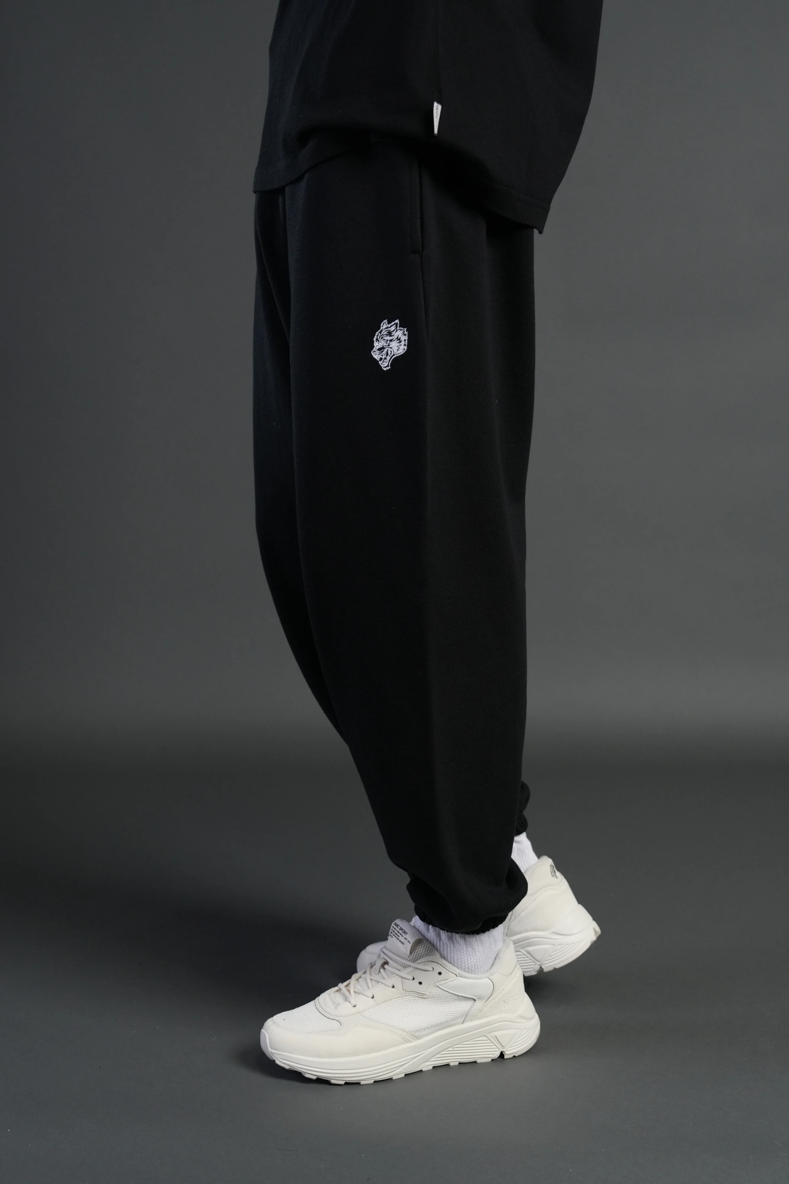 Dual Lounger Unisex Sweat Pants in Black - Image 4