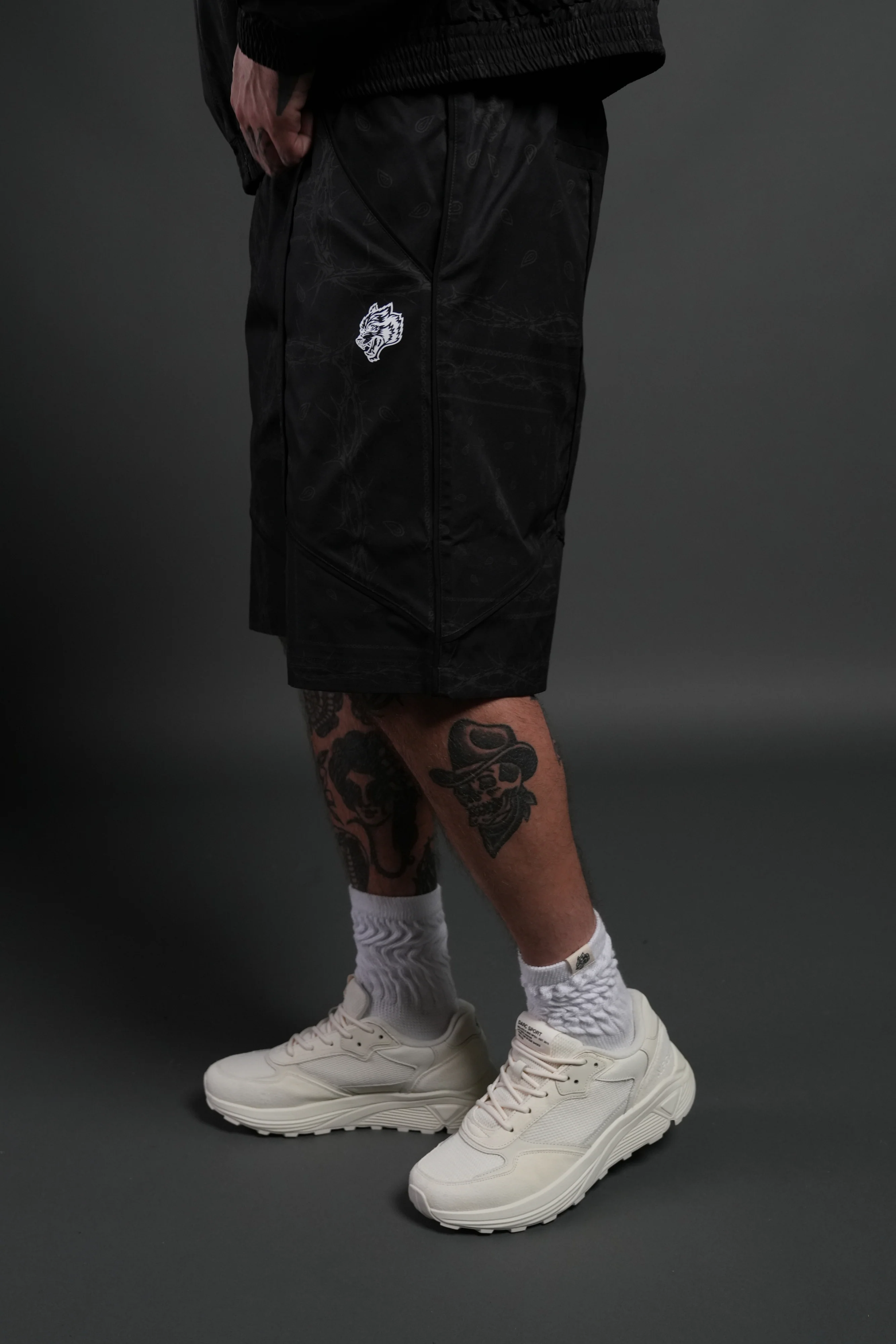 Dual Mens Quinn Track Shorts in Black Thorn Paisley - Image 4