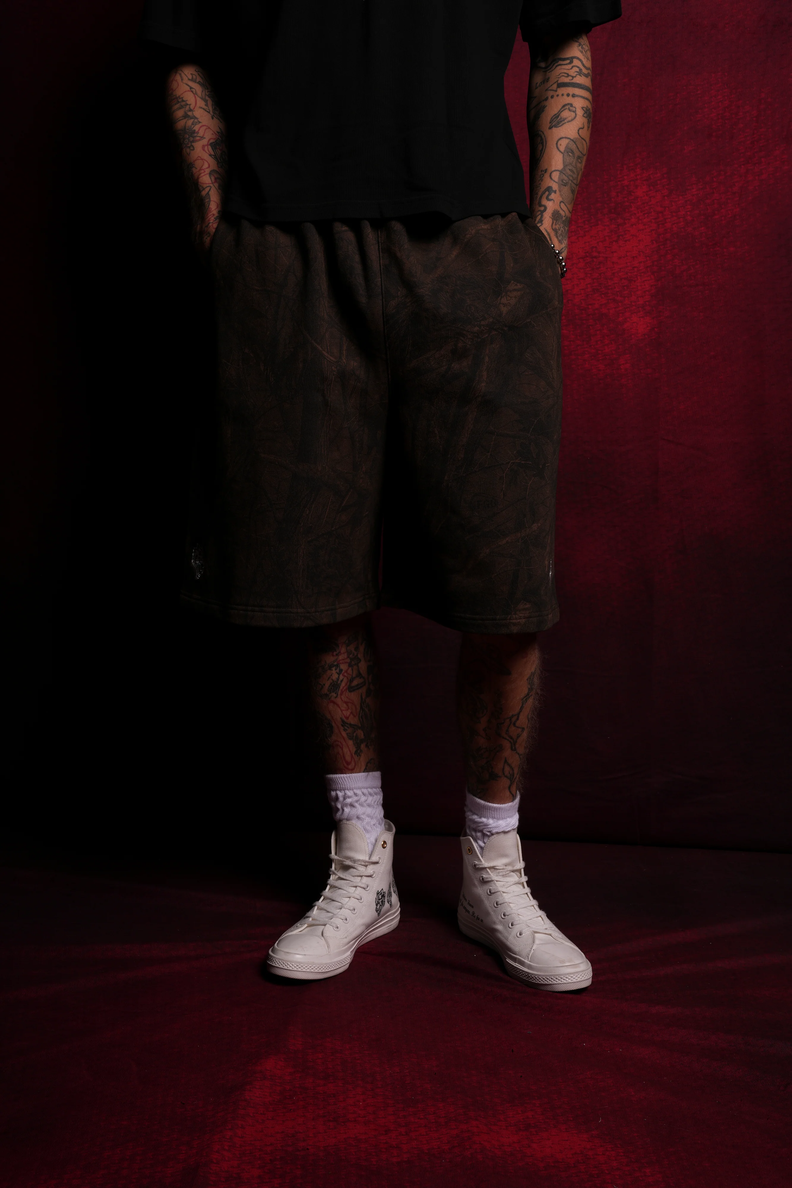 Dual Oversized Osiris Sweat Shorts in Brown Driftwood Forest Camo - Image 2