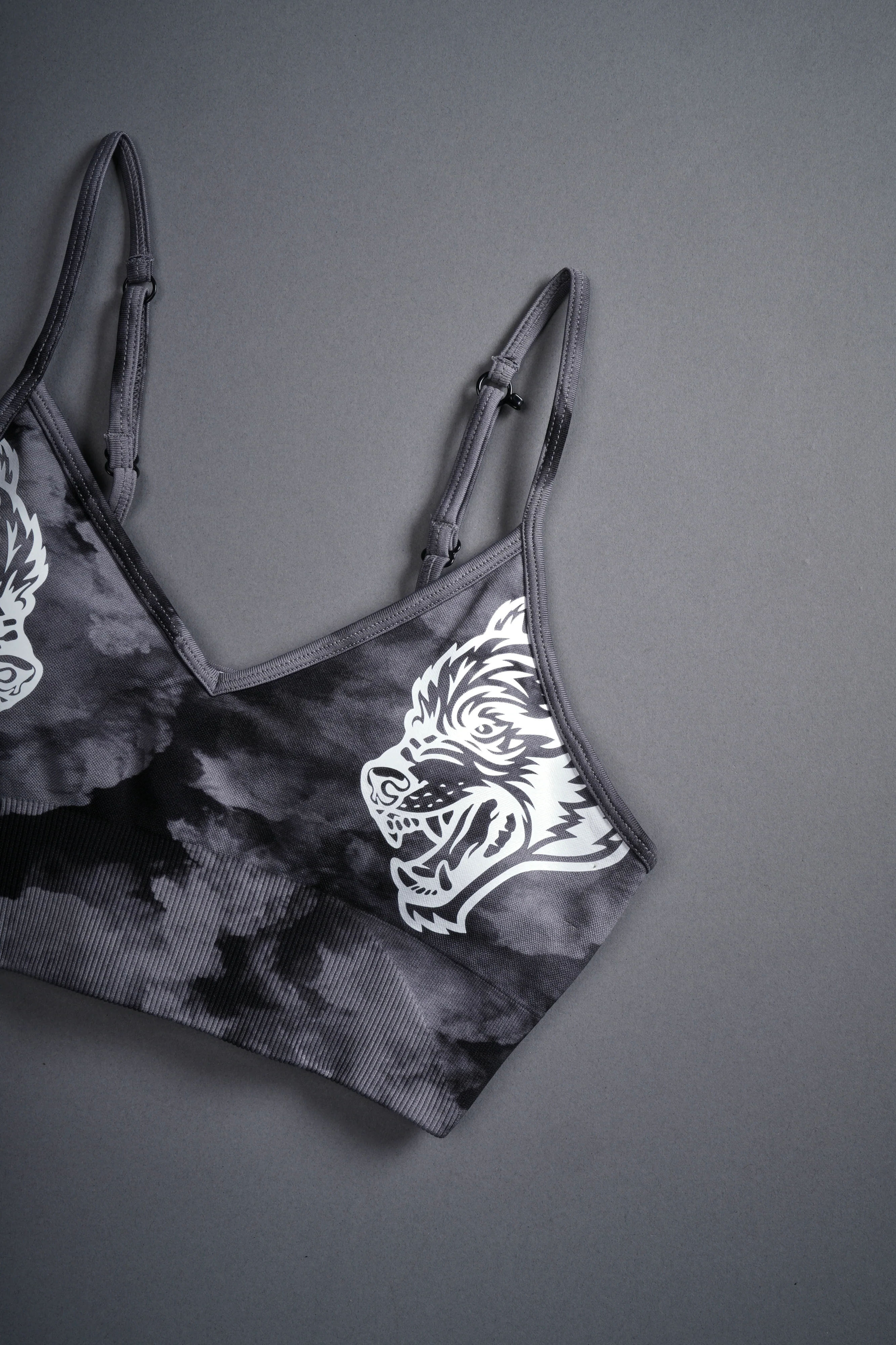 Dual Wolf Chopper "Everson Seamless" Sports Bra in Black Ghost Clouds - Image 8
