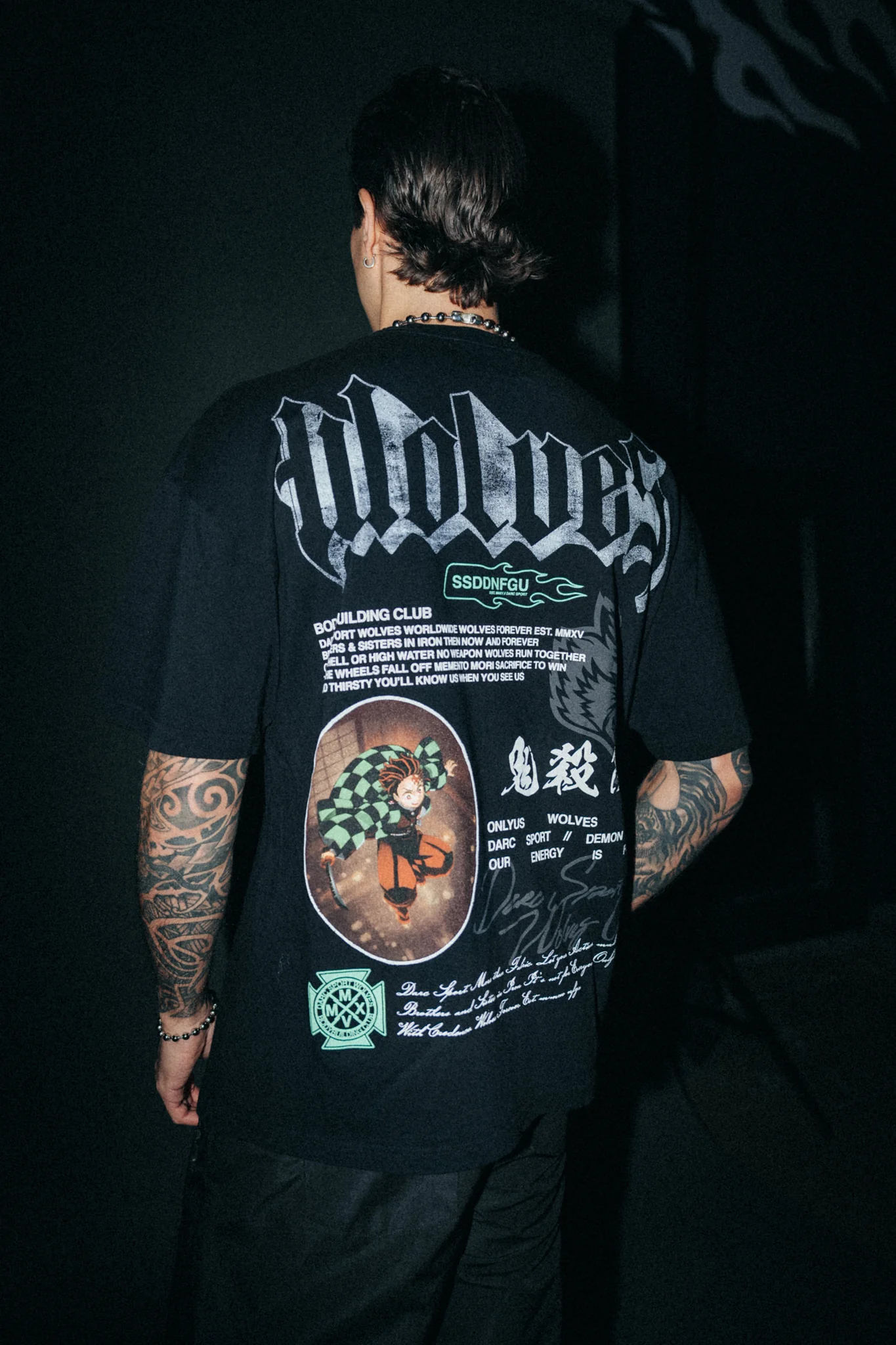 Falling "Premium" Oversized Tee in Black - Image 2