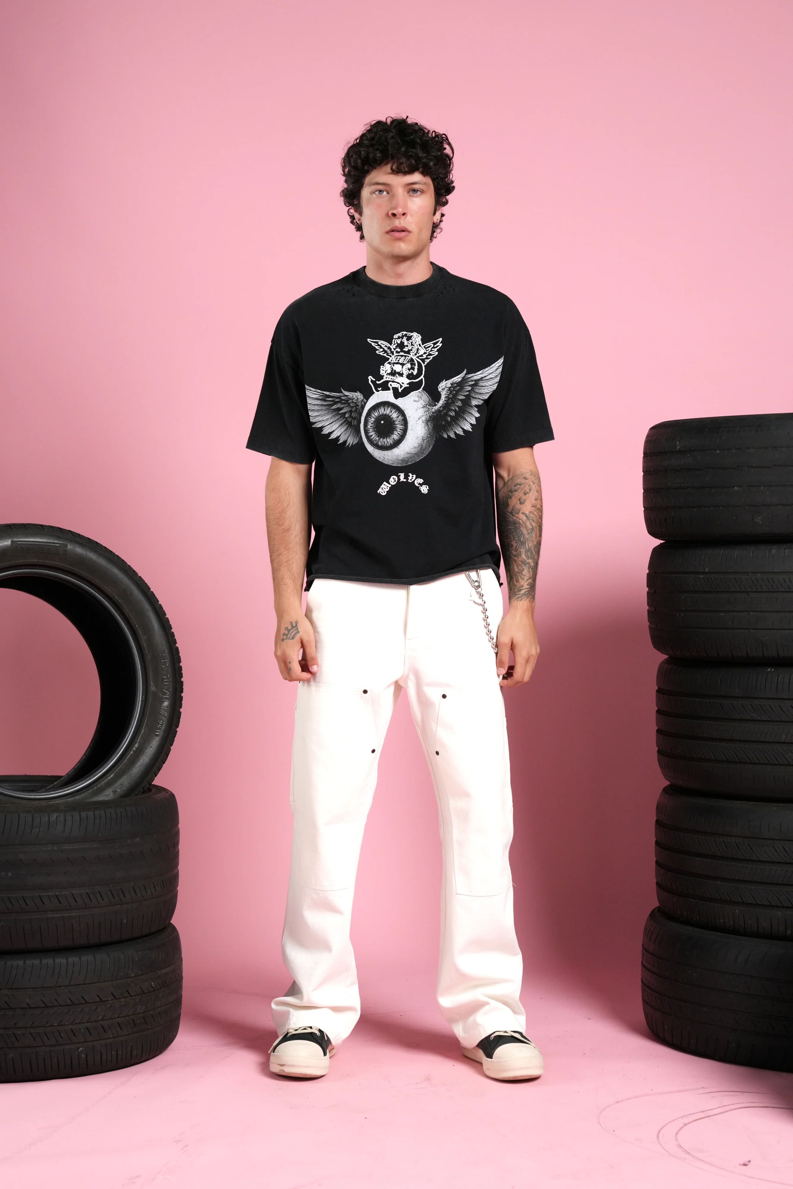 Flight Club Distressed Grunge Mid-Length Raw Hem Tee in Black - Image 5