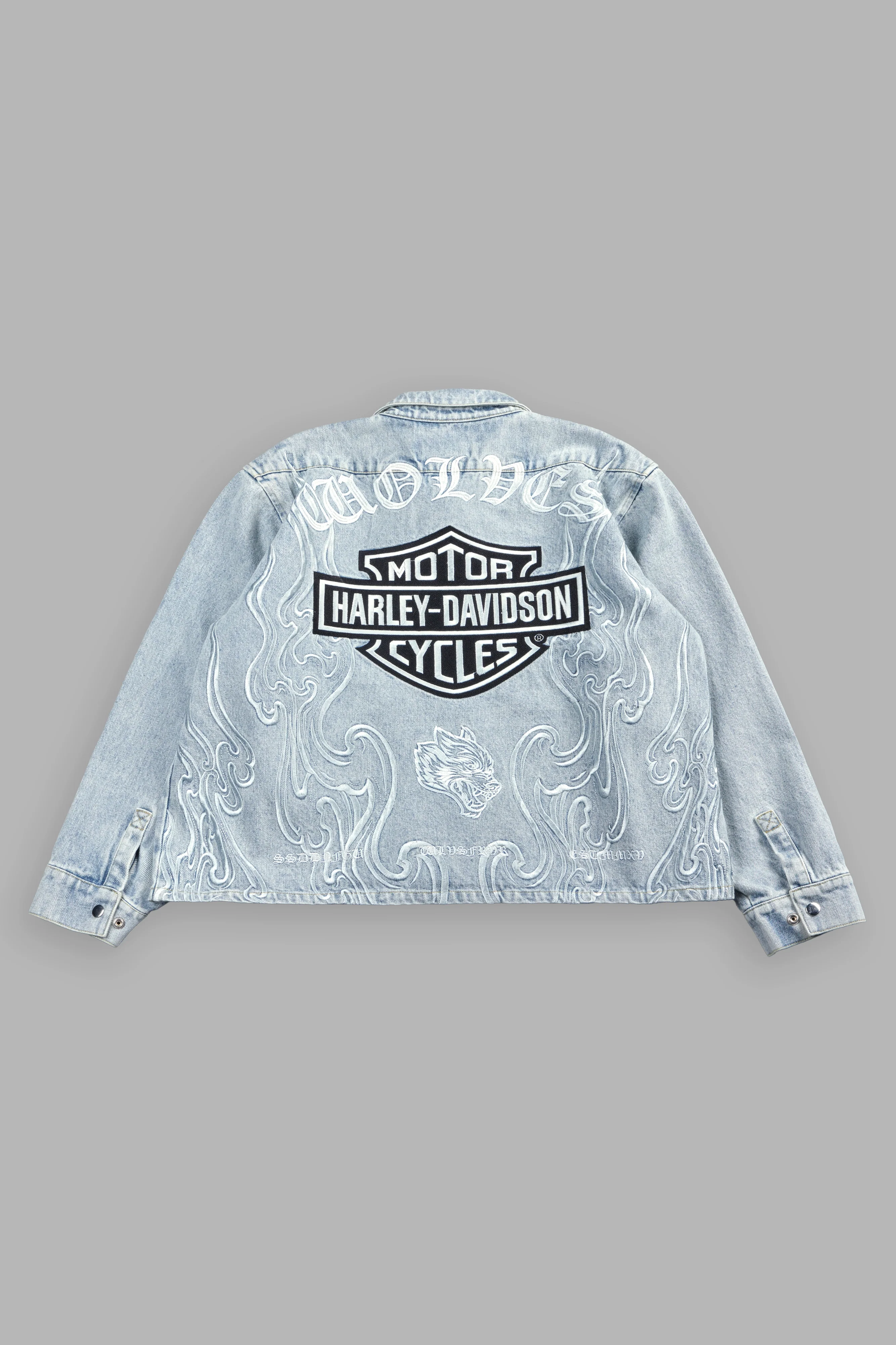H-D Wolves Inferno Ls Denim Vince Shirt in Light Wash - Image 3