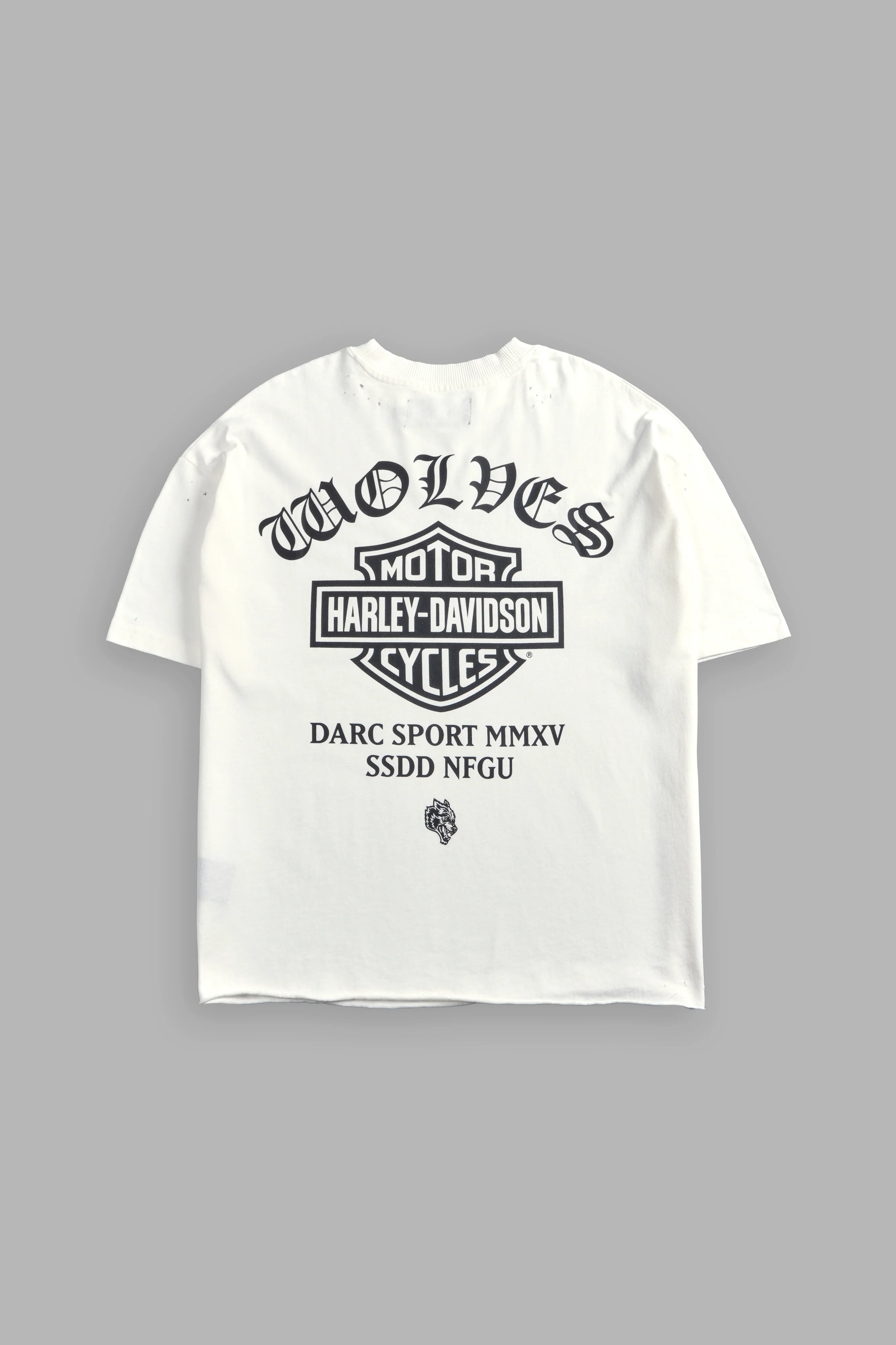 Harley-Davidson Wolves Distressed Grunge Mid-Length Raw Hem Tee in Cream