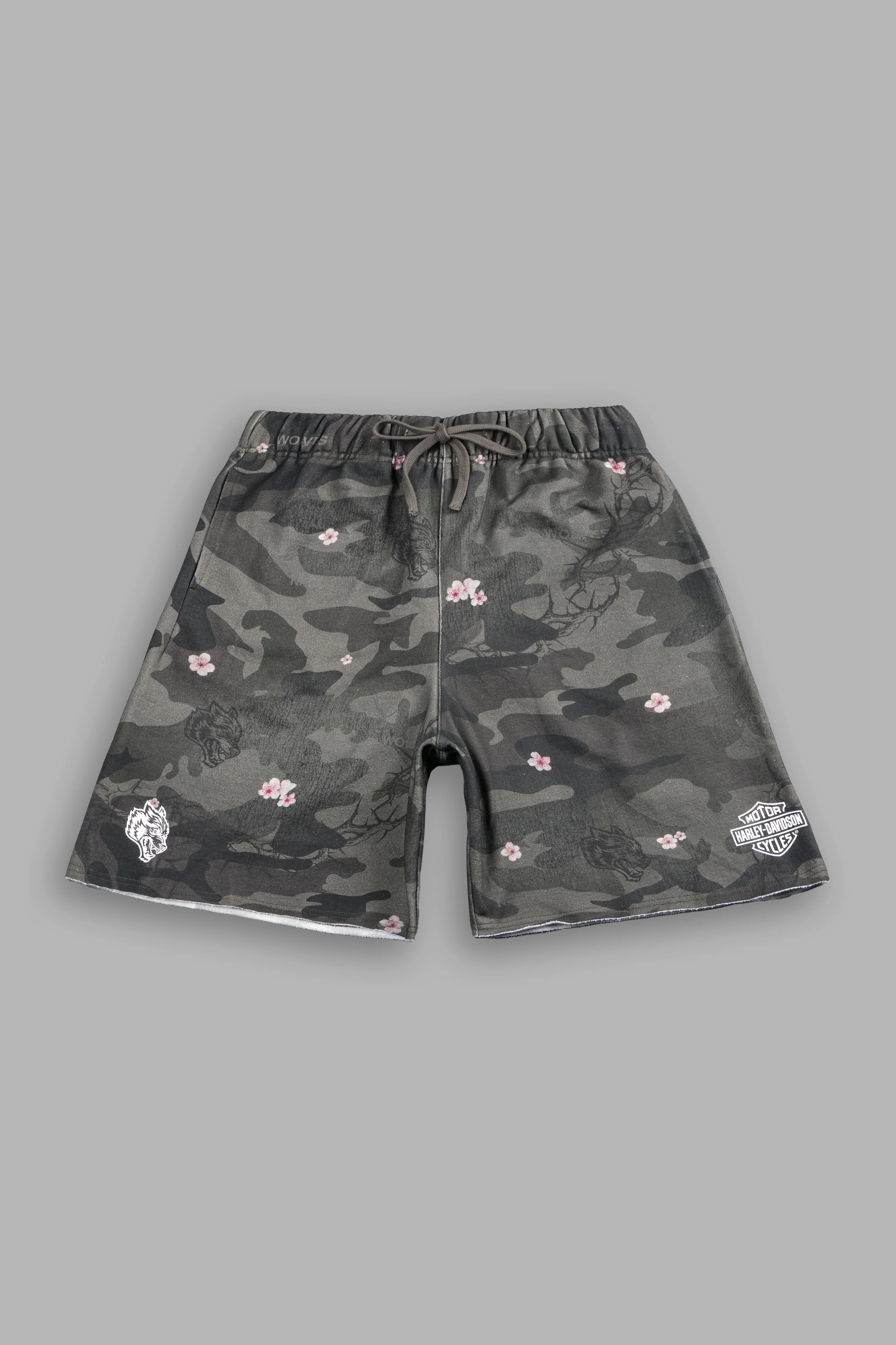 Harley-Davidson Wolves Grunge Oversized Raw Hem Post Lounge Sweat Shorts in Warrior In A Garden Green Camo