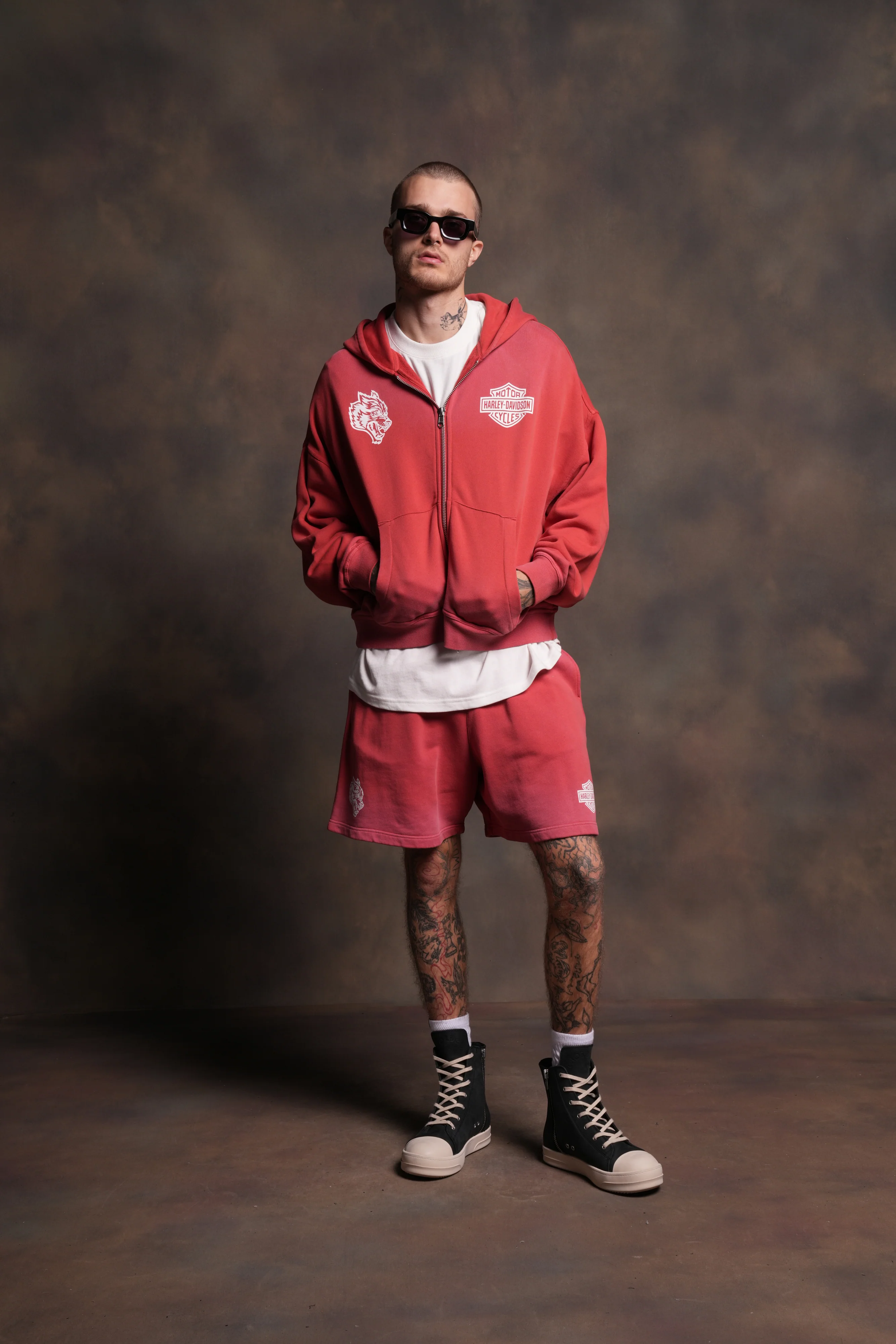 Harley-Davidson Wolves Vex Double Zip Hoodie in Roman Red Drift Wash - Image 5