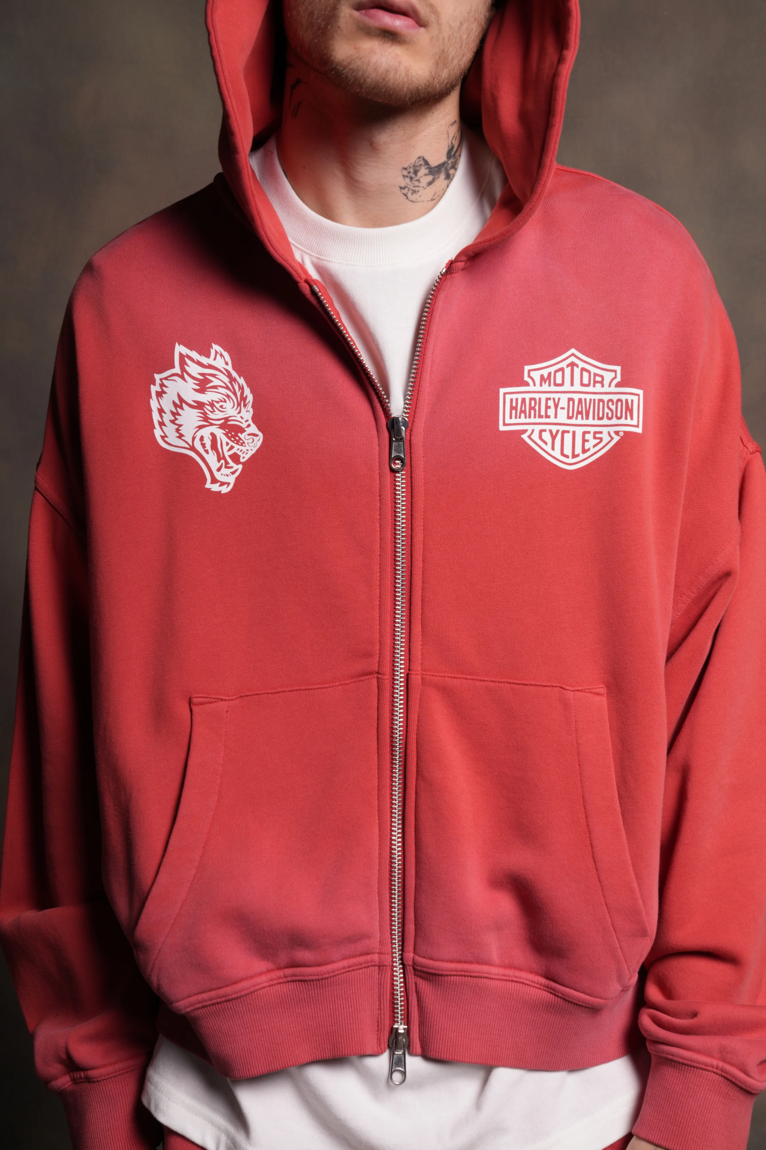 Harley-Davidson Wolves Vex Double Zip Hoodie in Roman Red Drift Wash - Image 7