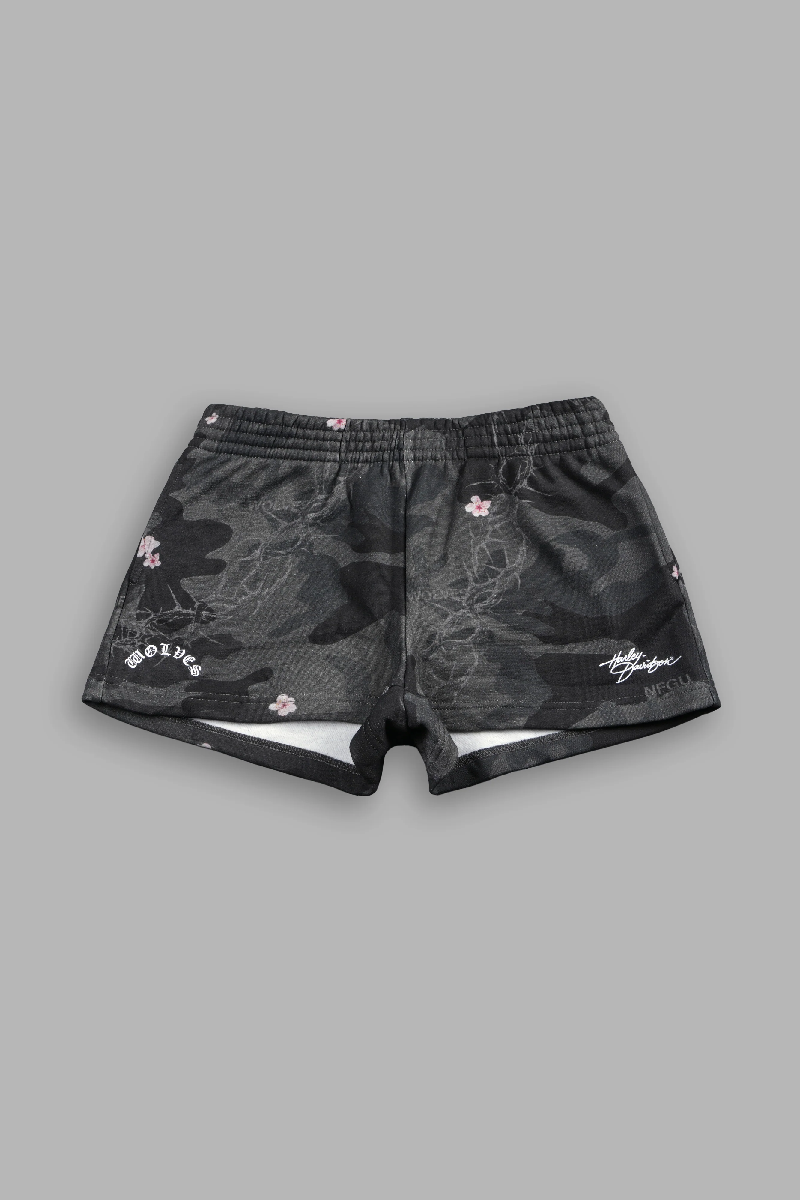 Harley Wolves Ellie Sweat Shorts in Warrior In A Garden Black Camo - Image 7