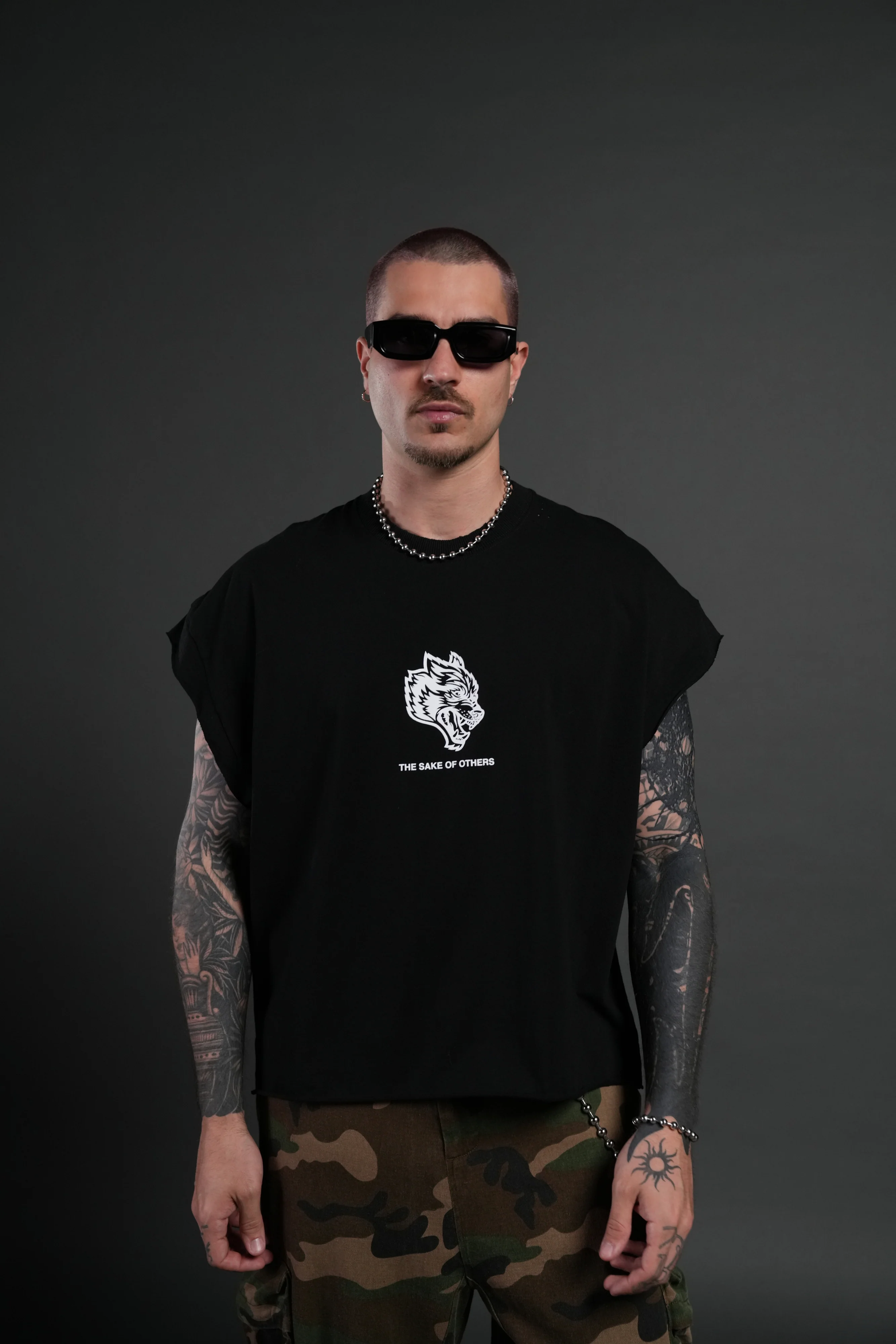 Holy Vow Distressed Grunge Cut-Off Mid-Length Raw Hem Tee in Black - Image 2
