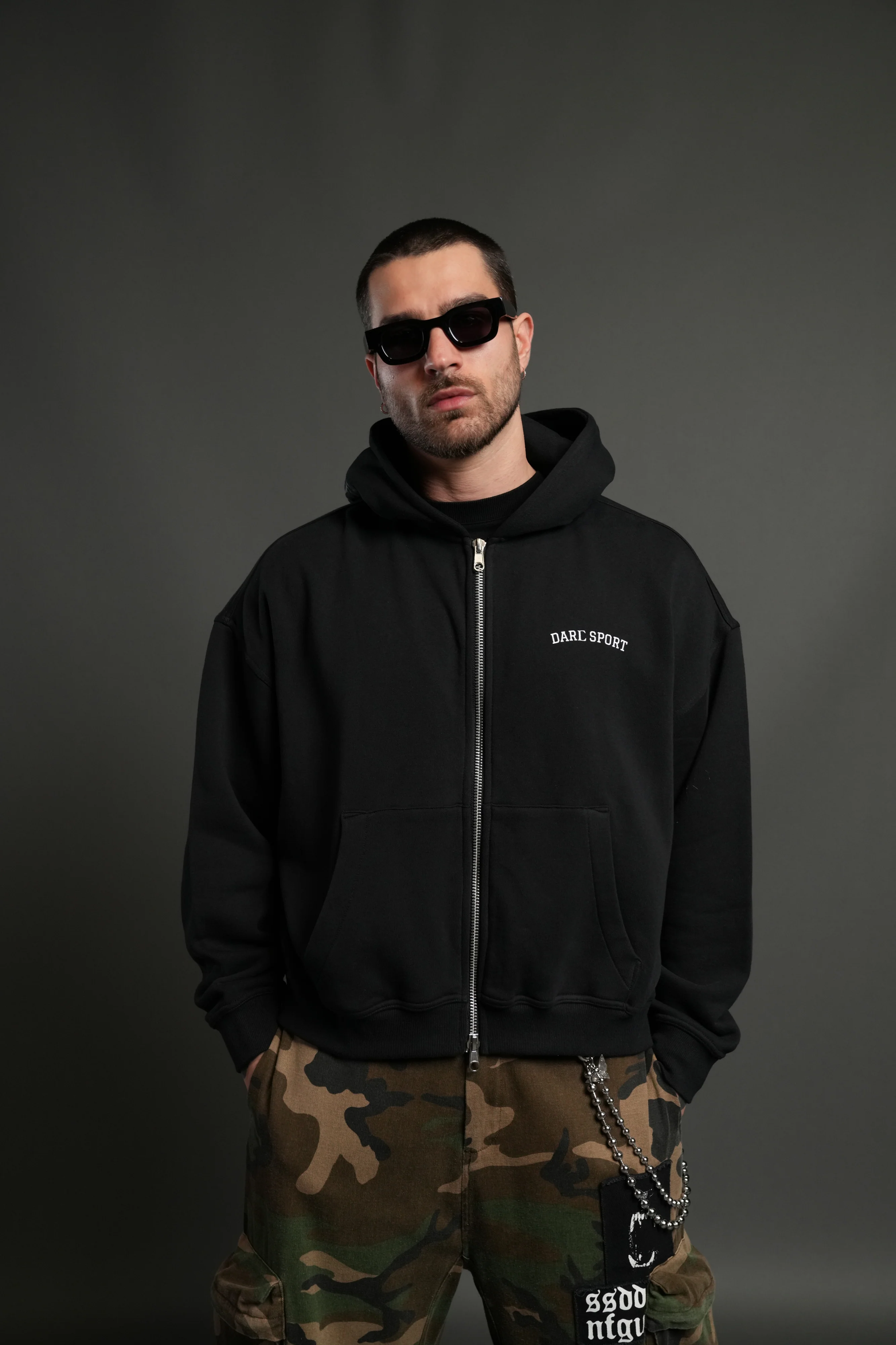 Inner Wolf Vex Double Zip Hoodie in Black - Image 2