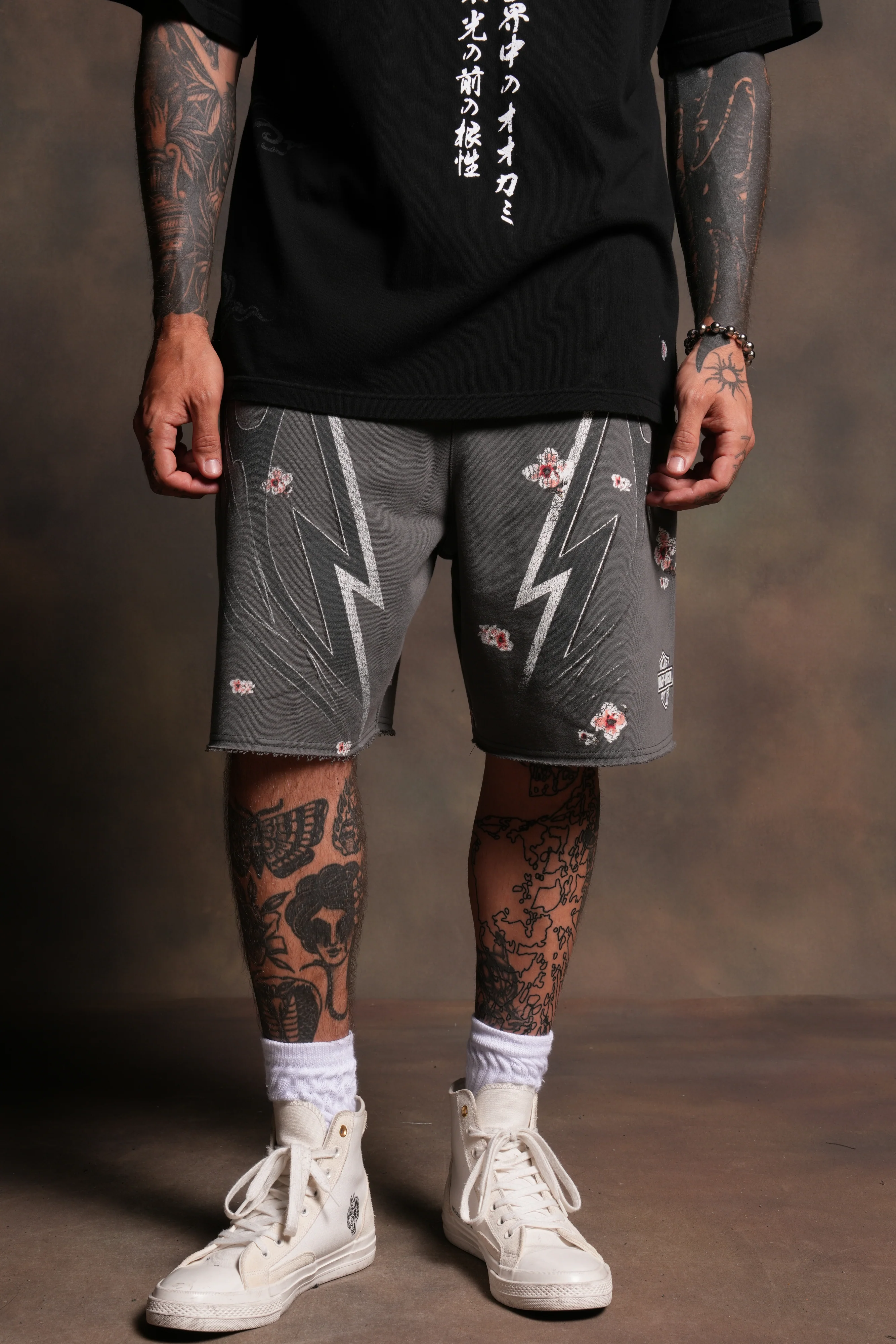 Iron Sakura Grunge Oversized Raw Hem Post Lounge Sweat Shorts in Slate Gray - Image 2