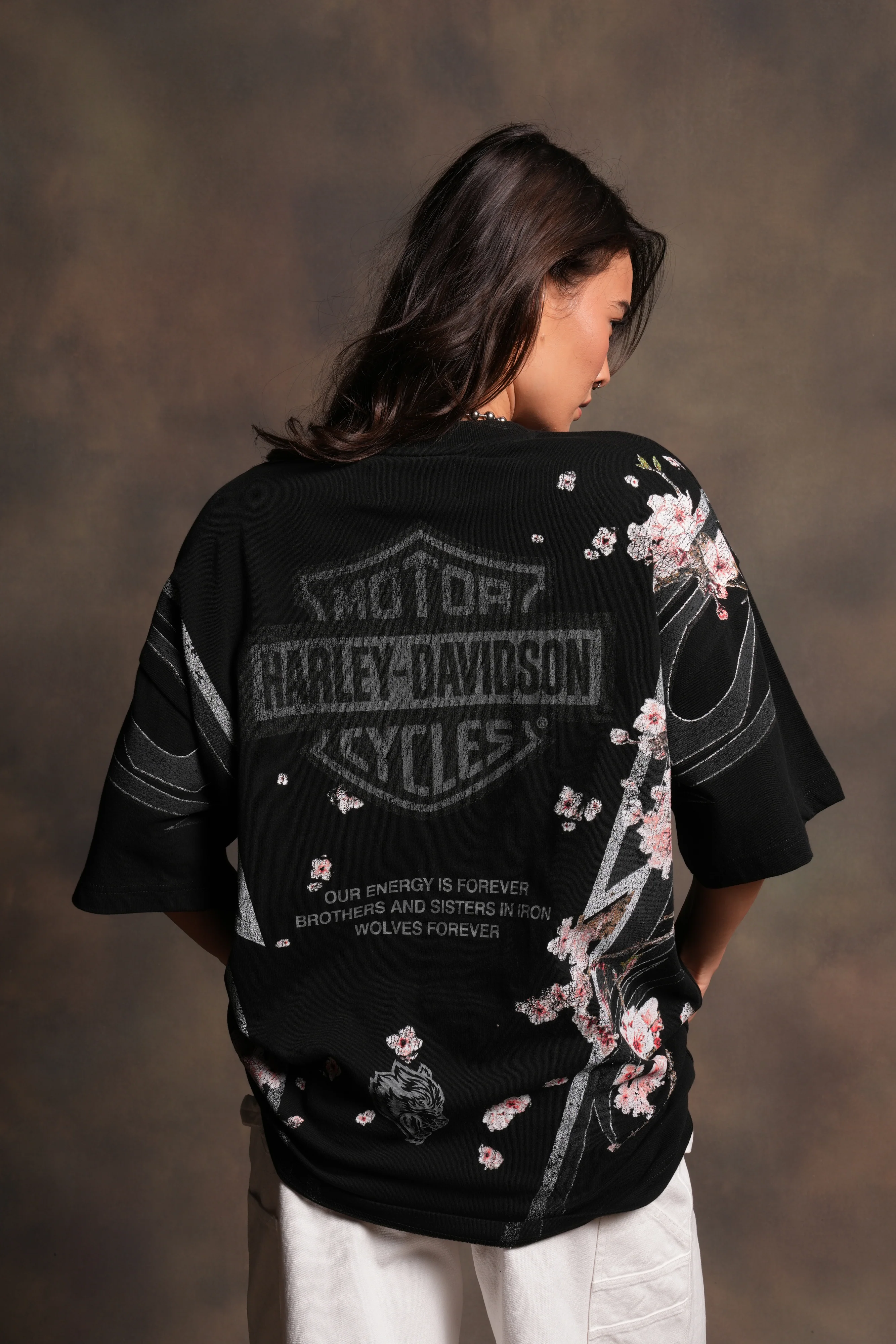 Iron Sakura Premium Tee in Black - Image 11