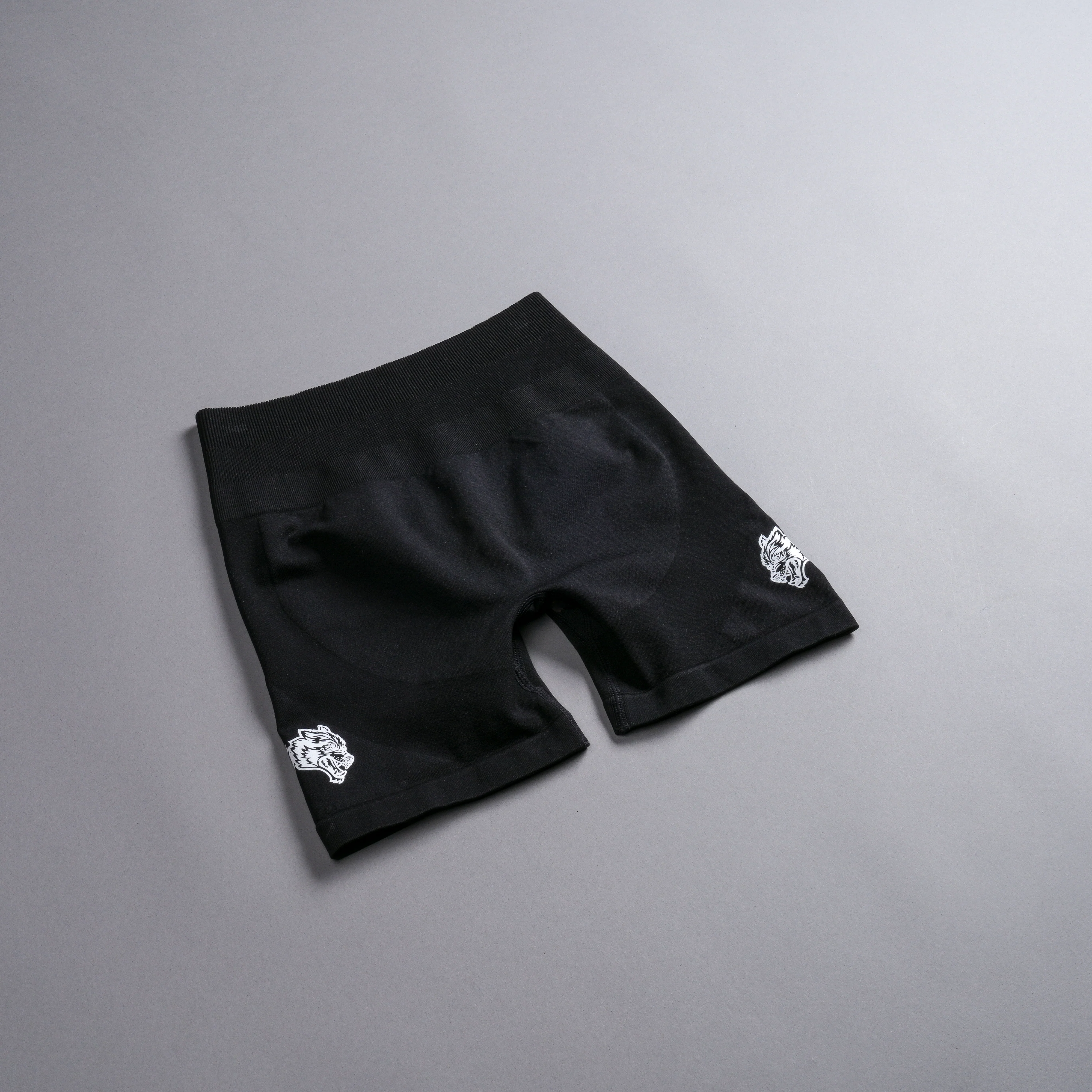 IYKYK Everson Seamless "Training" Shorts in Black - Image 10