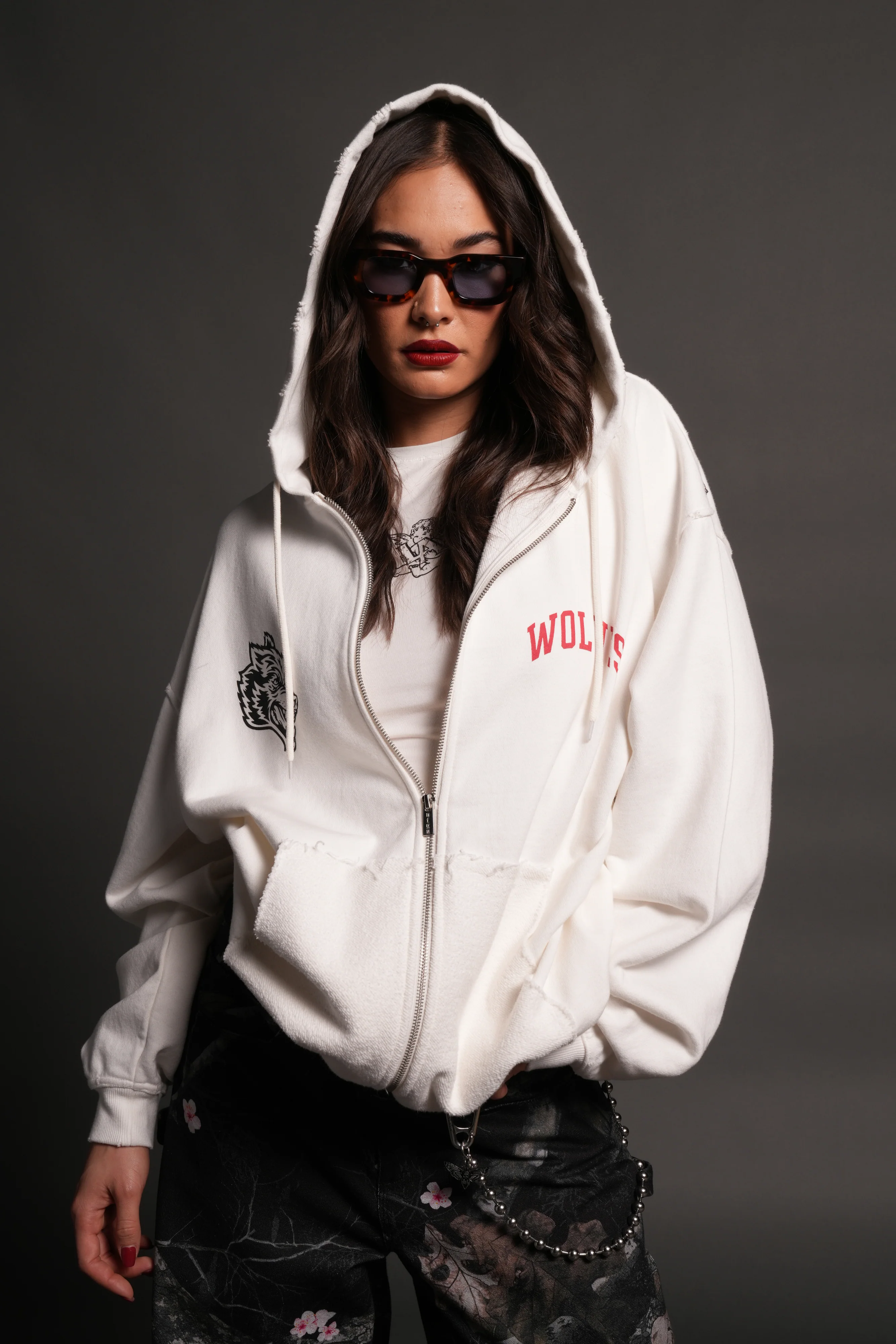 La Ca Frvr Grunge Moatis Zip Hoodie in Cream - Image 8