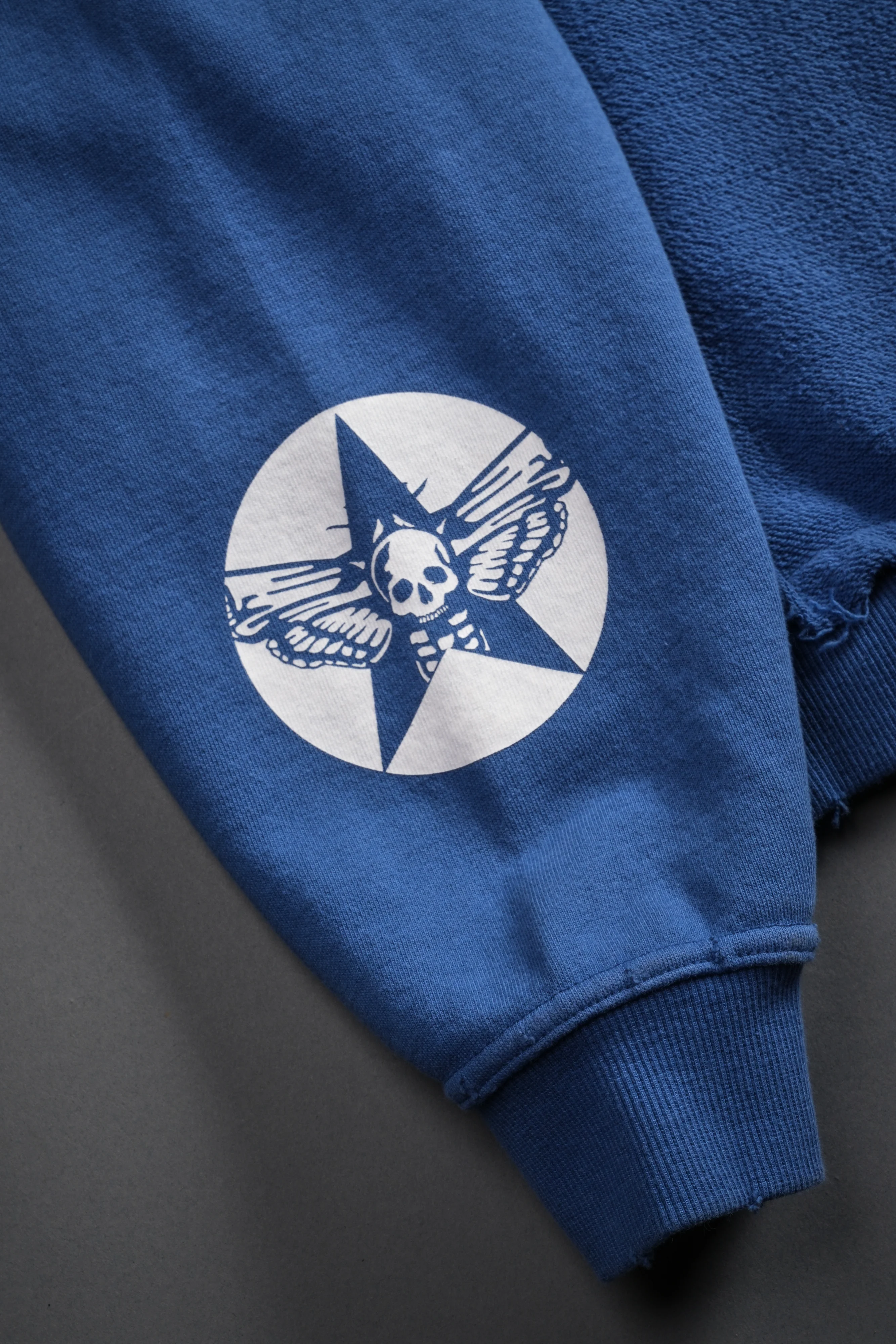 La Ca Frvr Grunge Moatis Zip Hoodie in La Blue - Image 17