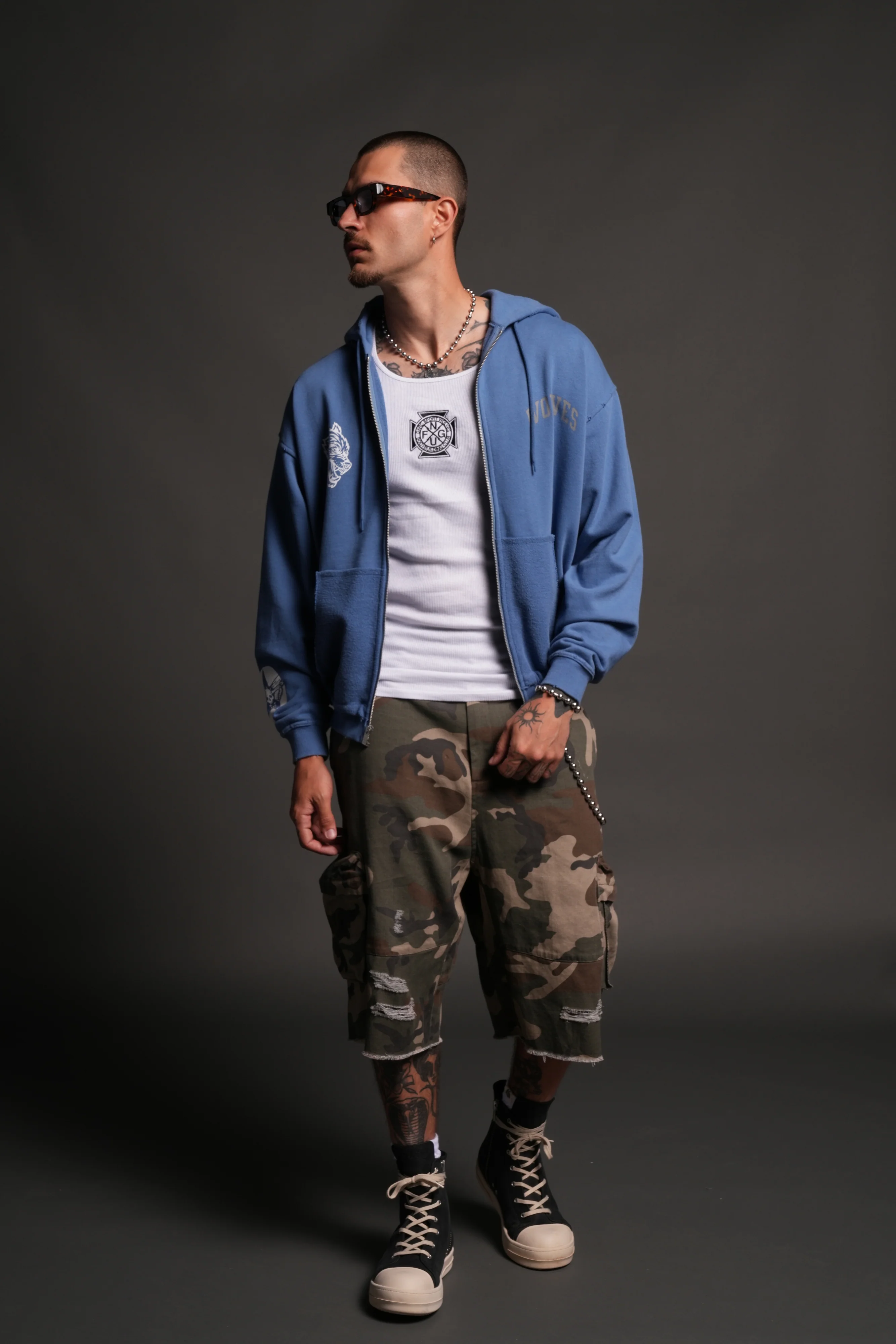 La Ca Frvr Grunge Moatis Zip Hoodie in La Blue - Image 5