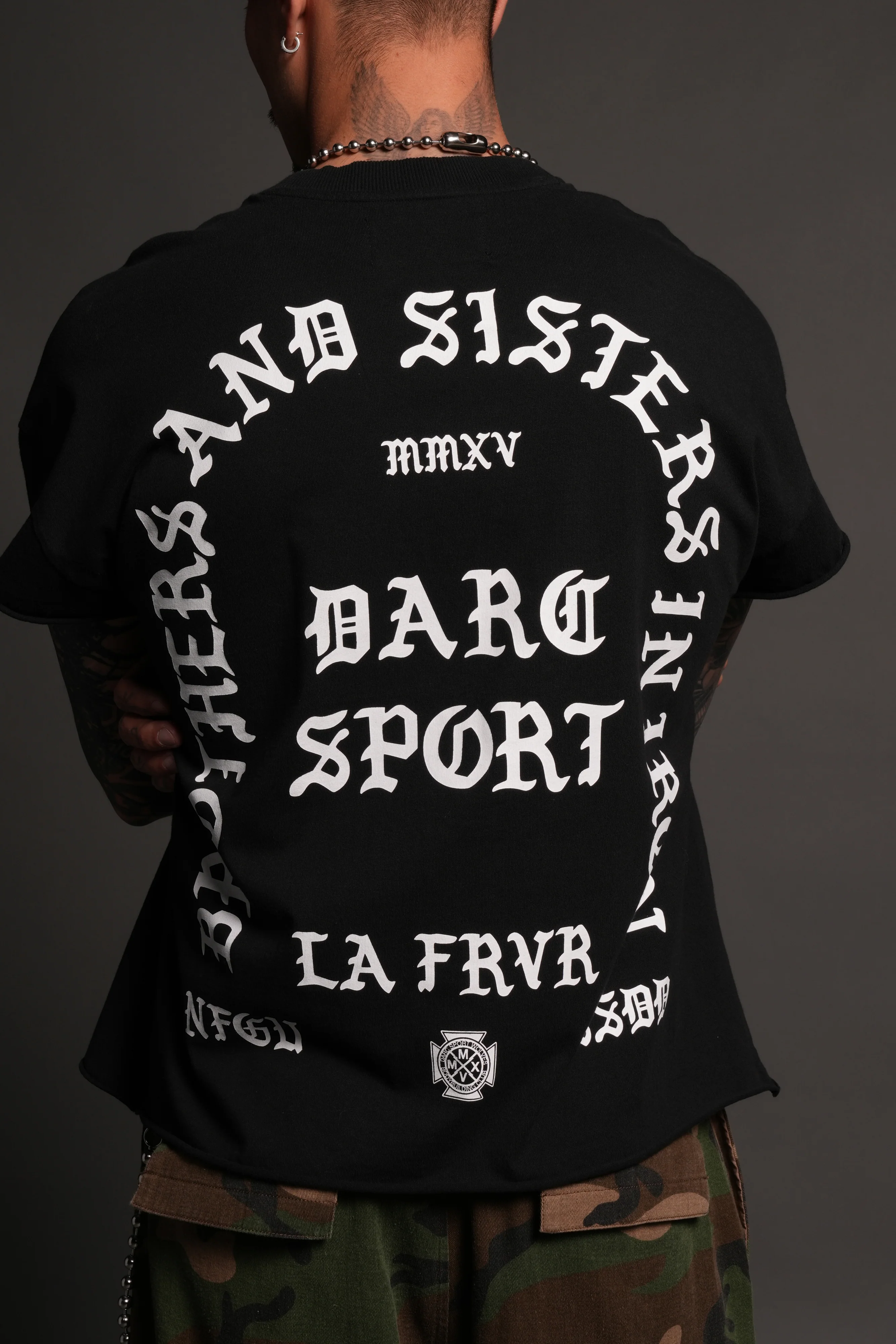 La Cherub Grunge Mid Length Raw Hem Cap Sleeve Tee in Black - Image 11