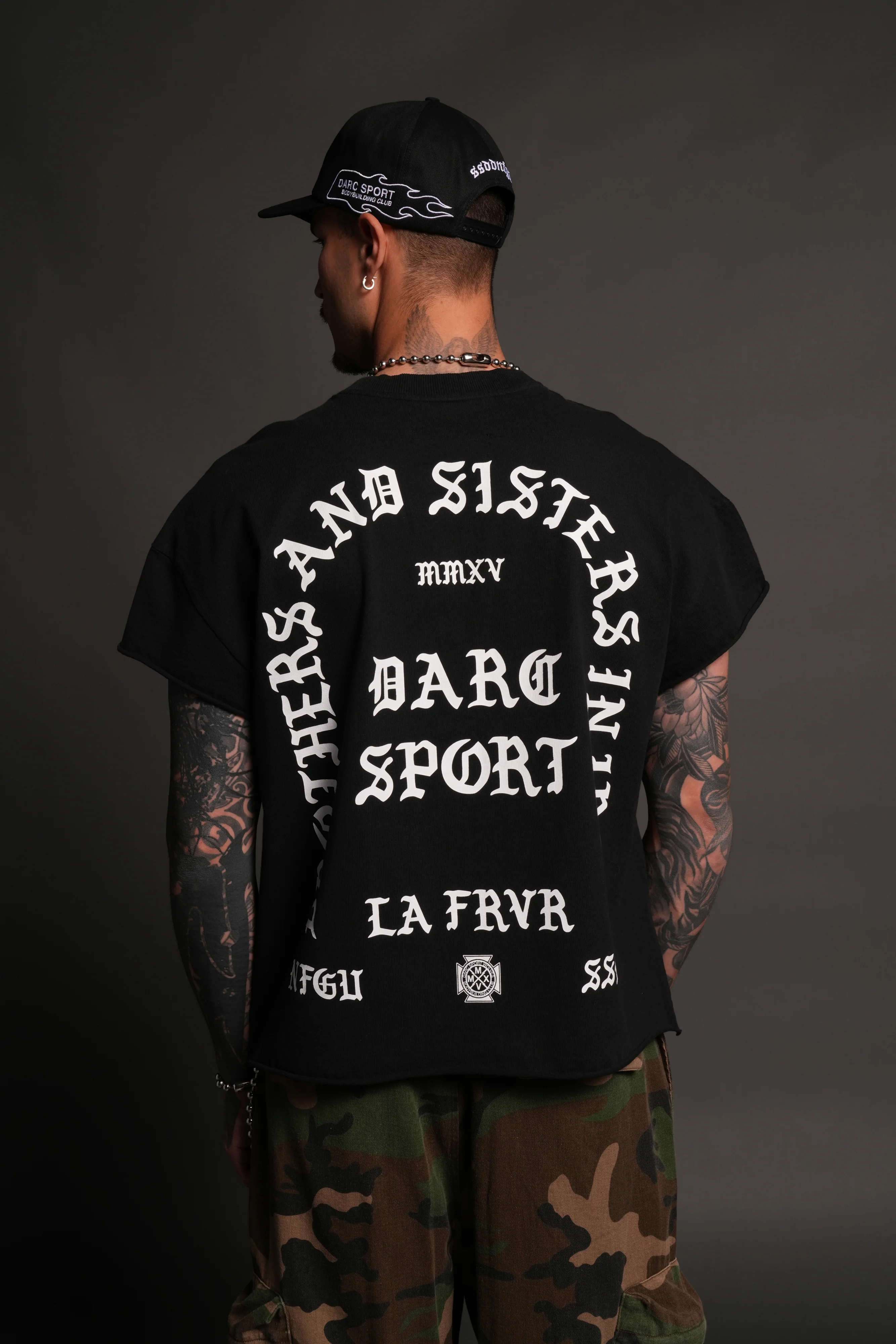 La Cherub Grunge Mid Length Raw Hem Cap Sleeve Tee in Black - Image 4