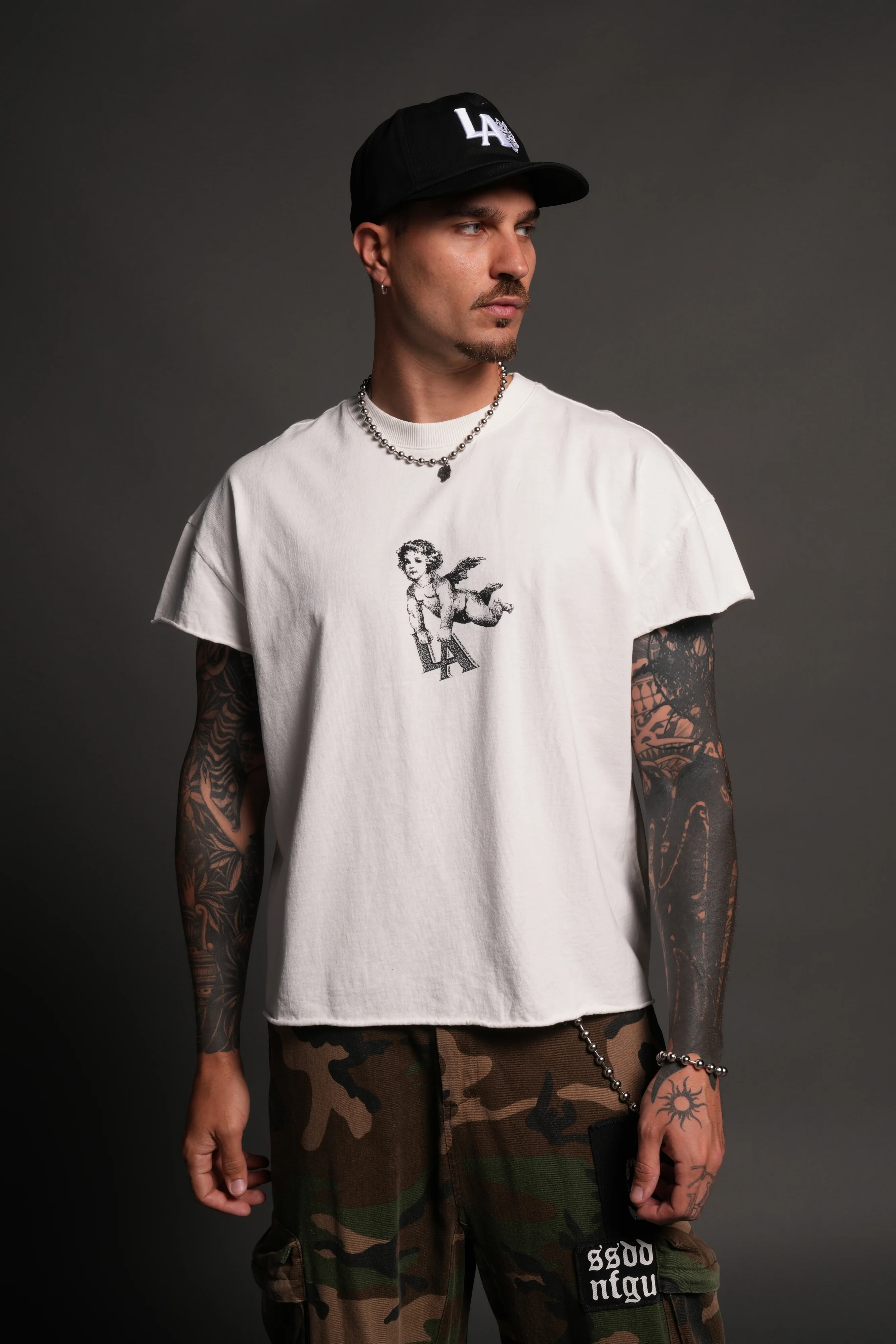 La Cherub Grunge Mid Length Raw Hem Cap Sleeve Tee in Cream - Image 2
