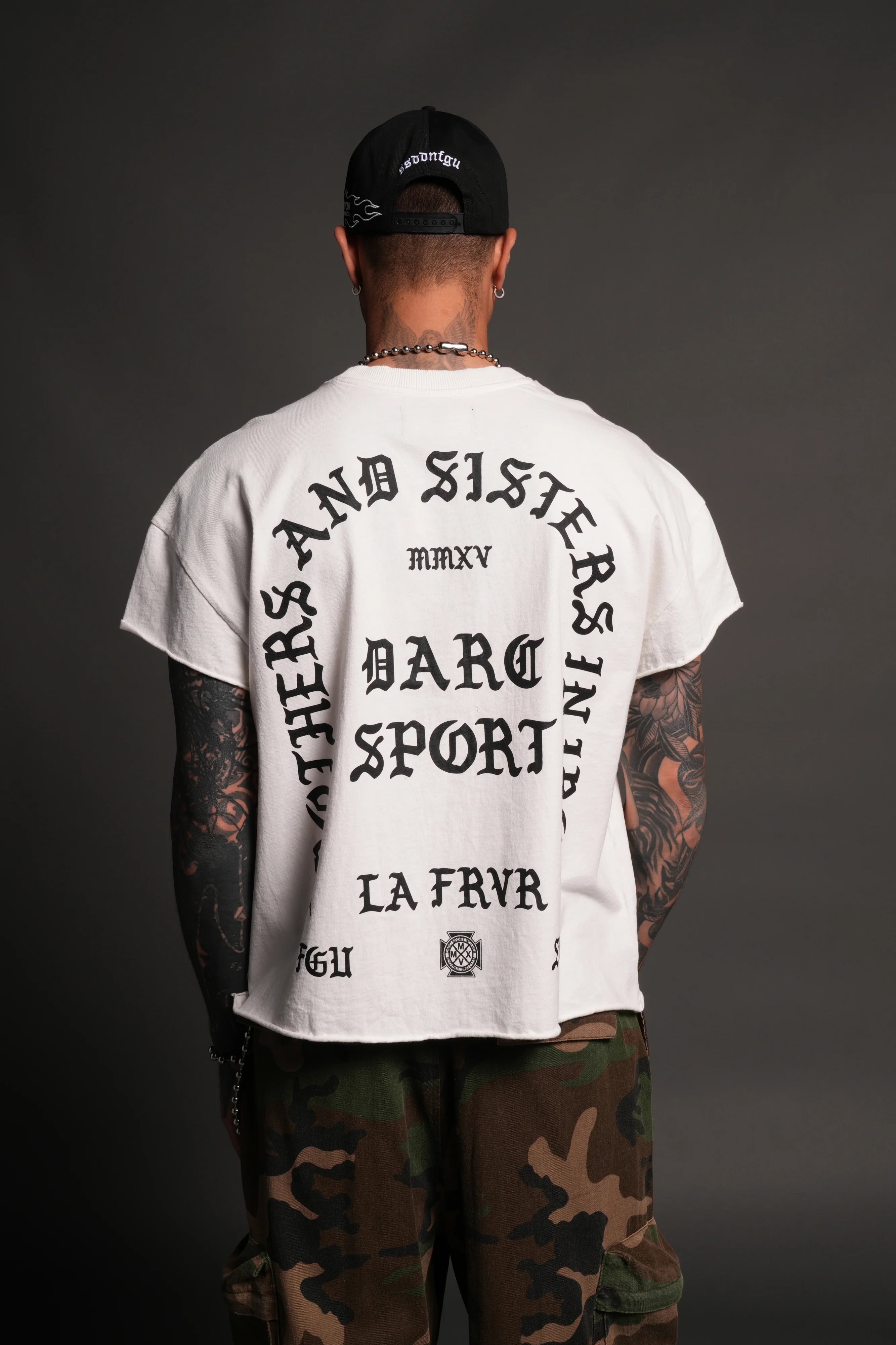 La Cherub Grunge Mid Length Raw Hem Cap Sleeve Tee in Cream - Image 4