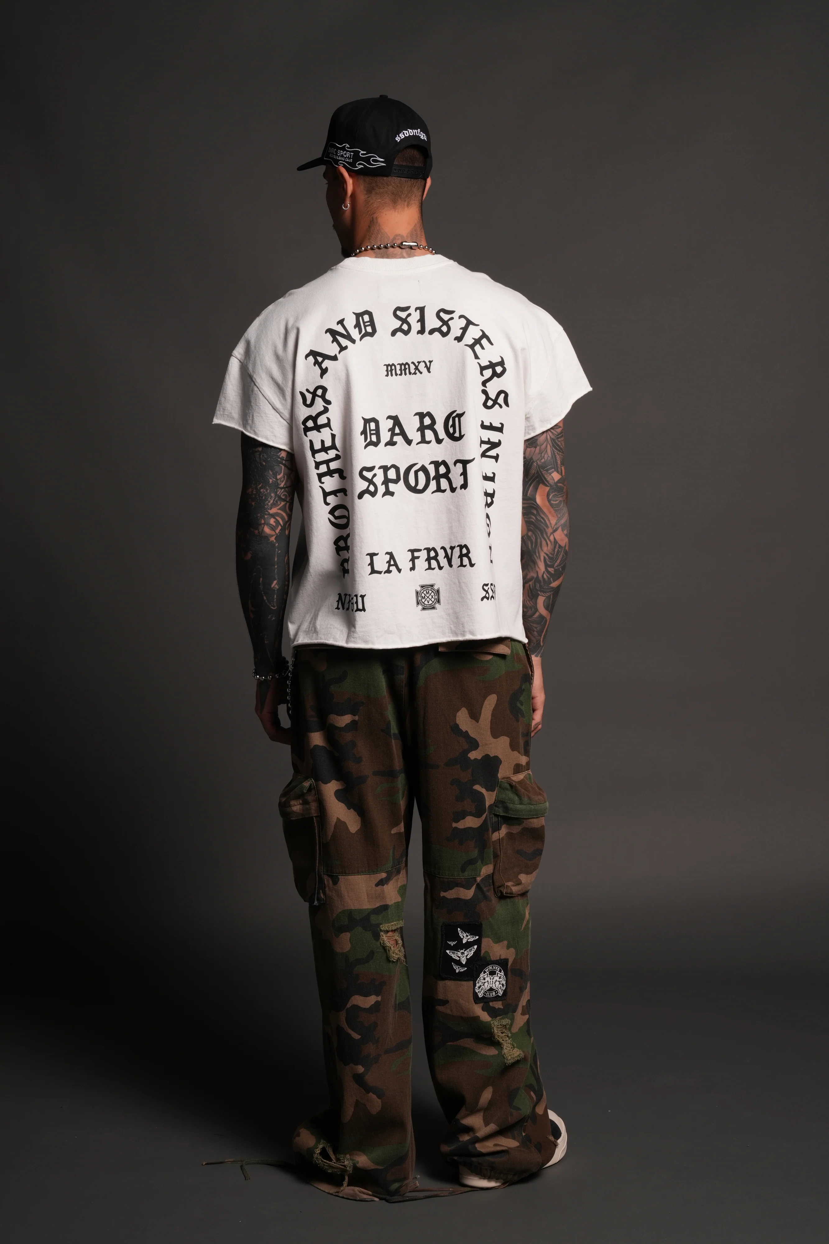 La Cherub Grunge Mid Length Raw Hem Cap Sleeve Tee in Cream - Image 6