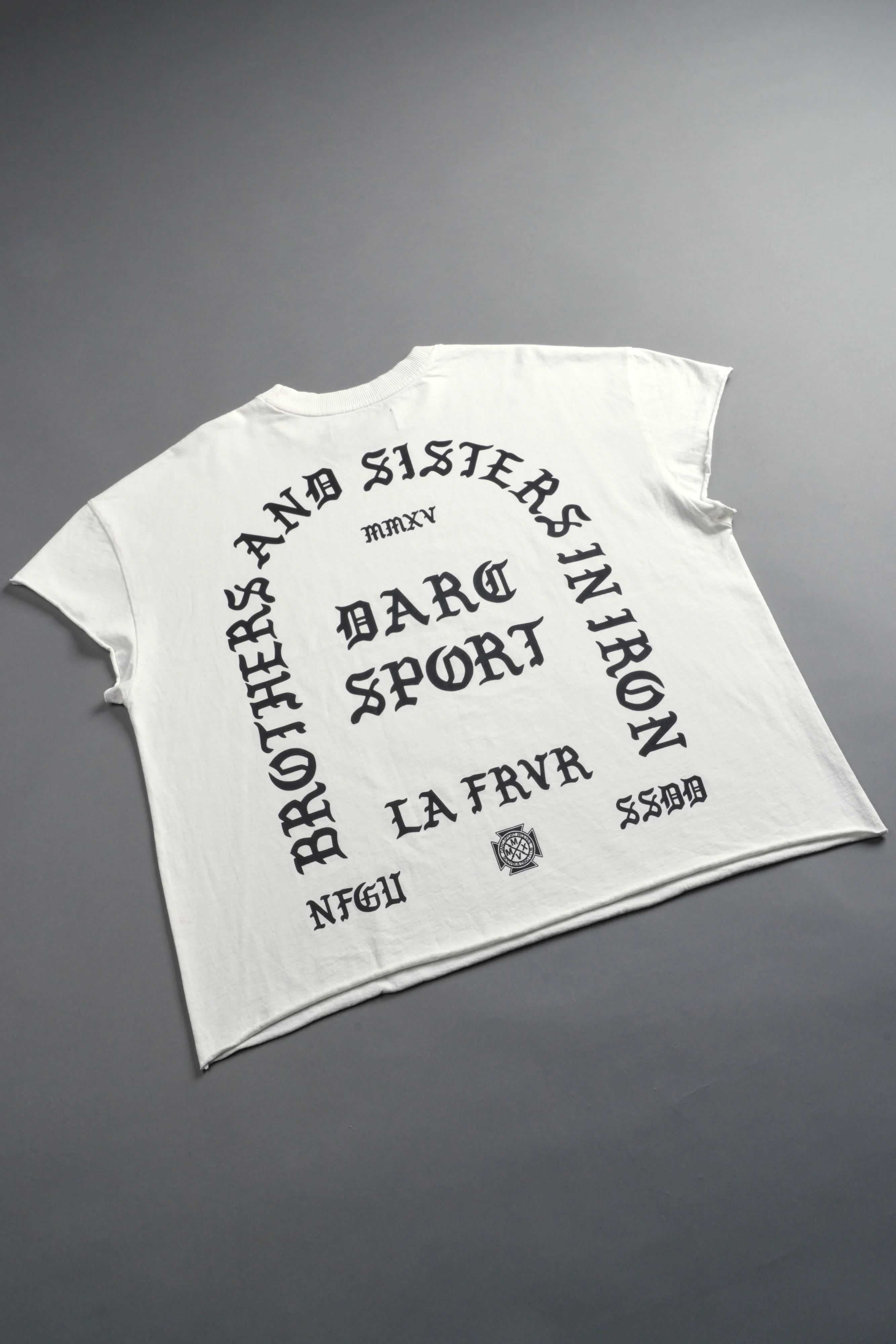 La Cherub Grunge Mid Length Raw Hem Cap Sleeve Tee in Cream - Image 8