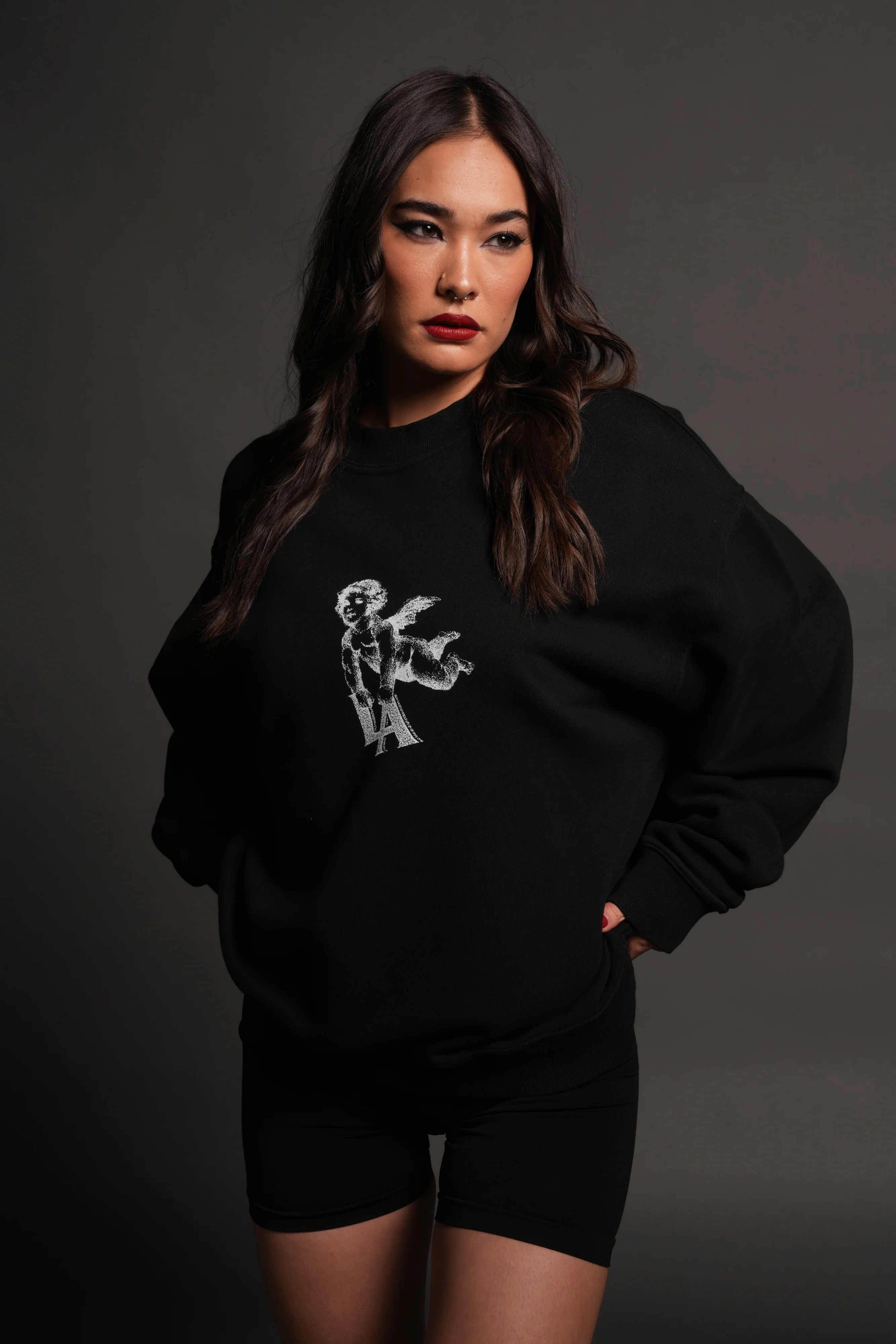 La Cherub London Crewneck in Black - Image 13