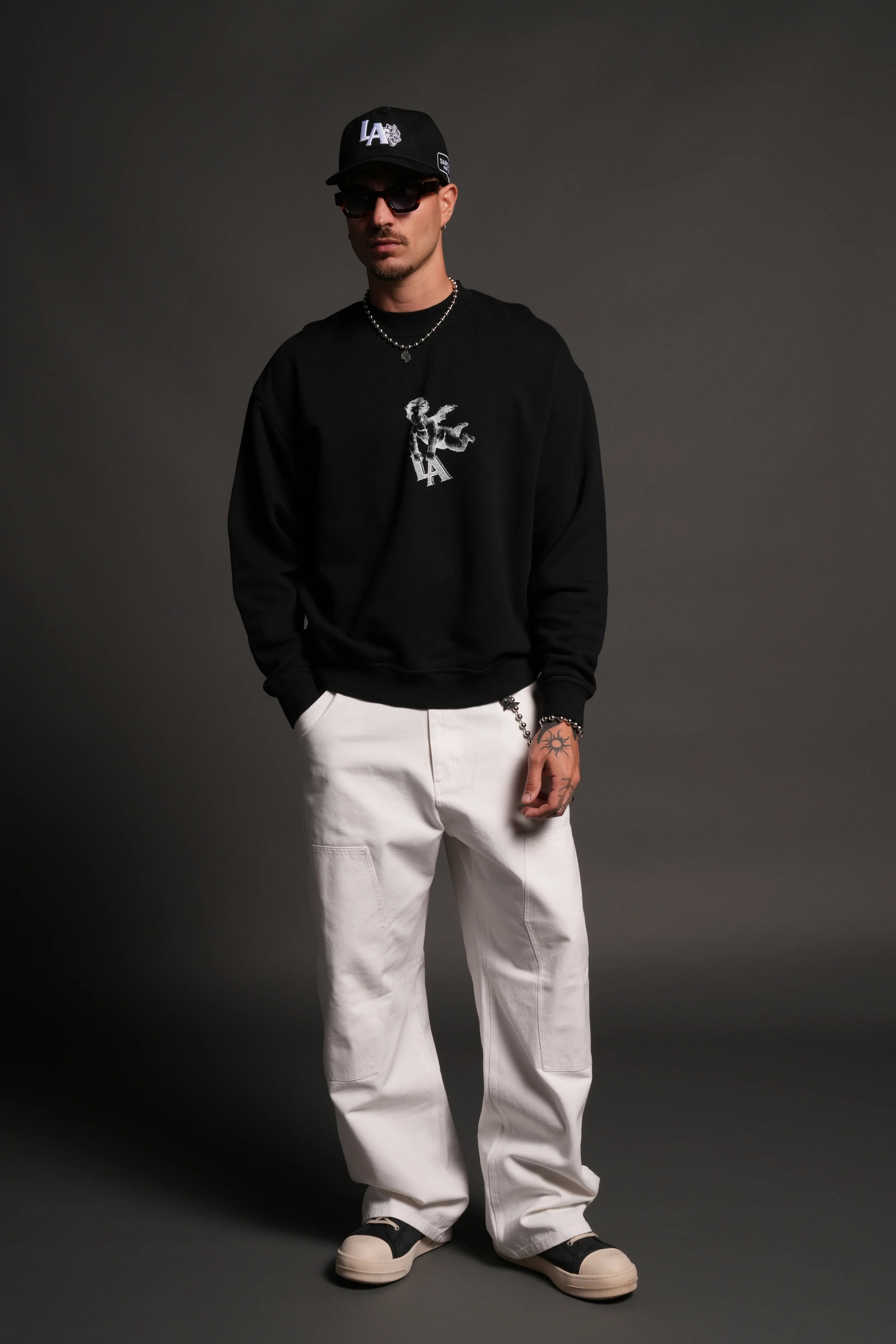 La Cherub London Crewneck in Black - Image 5