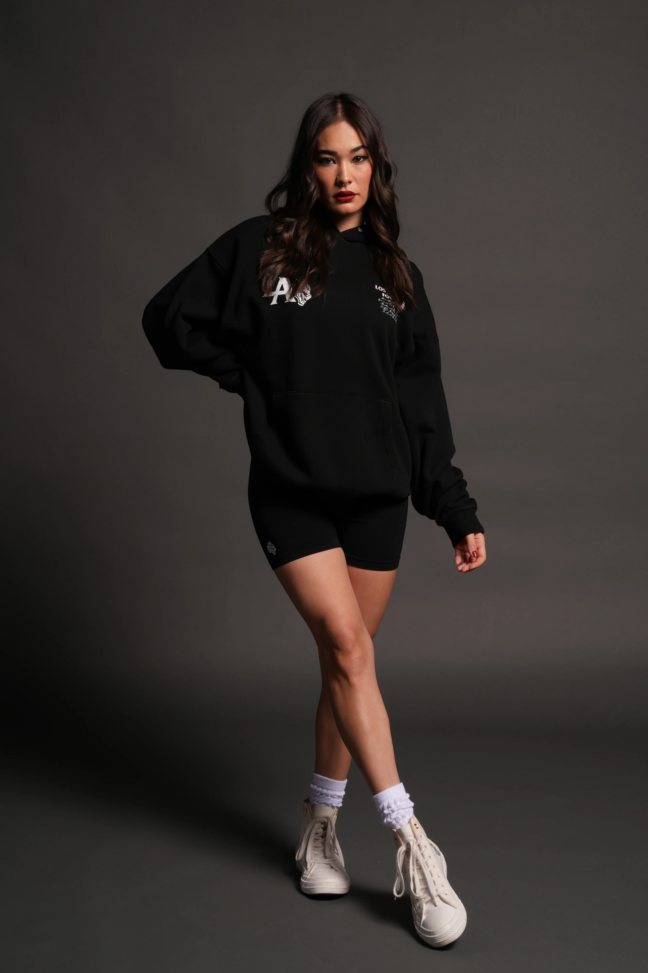 La Wolves V2 Pierce Hoodie in Black - Image 11